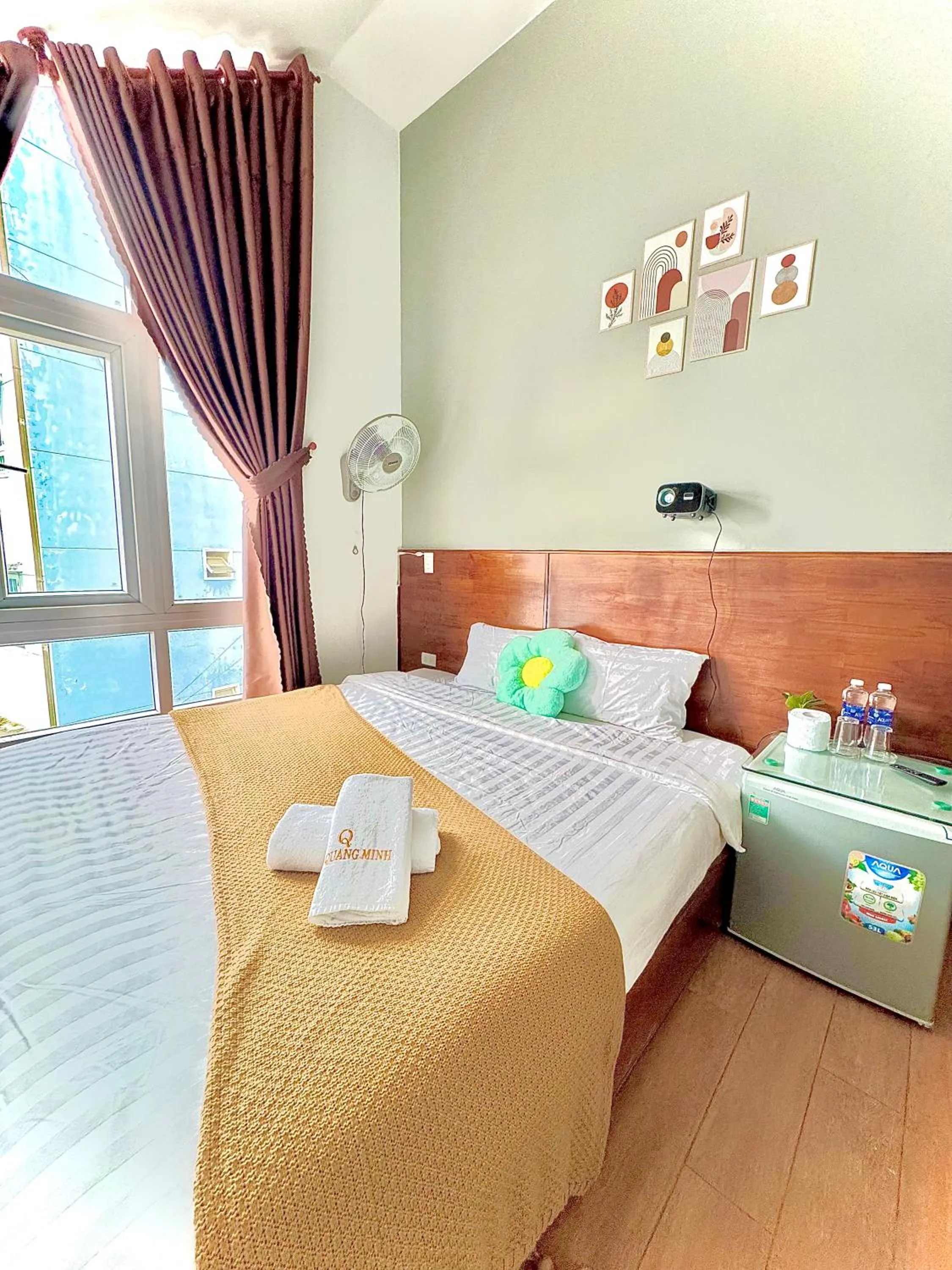 Photo of the whole room, Bed in Quang Minh Dalat Hotel