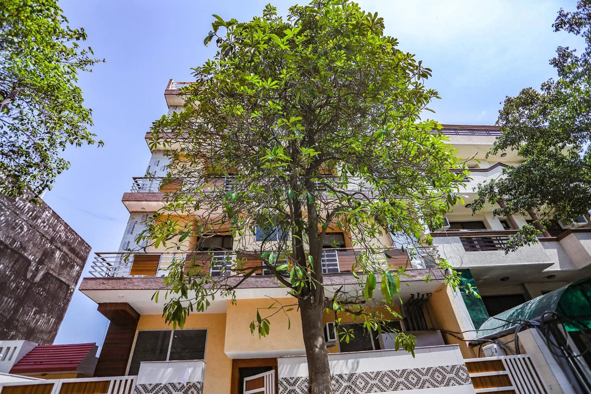 Facade/entrance in FabHotel Well Stay