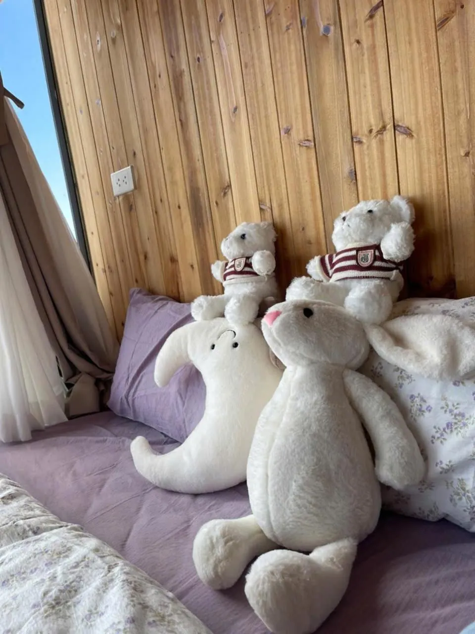 Bed in May Home Tà Xùa