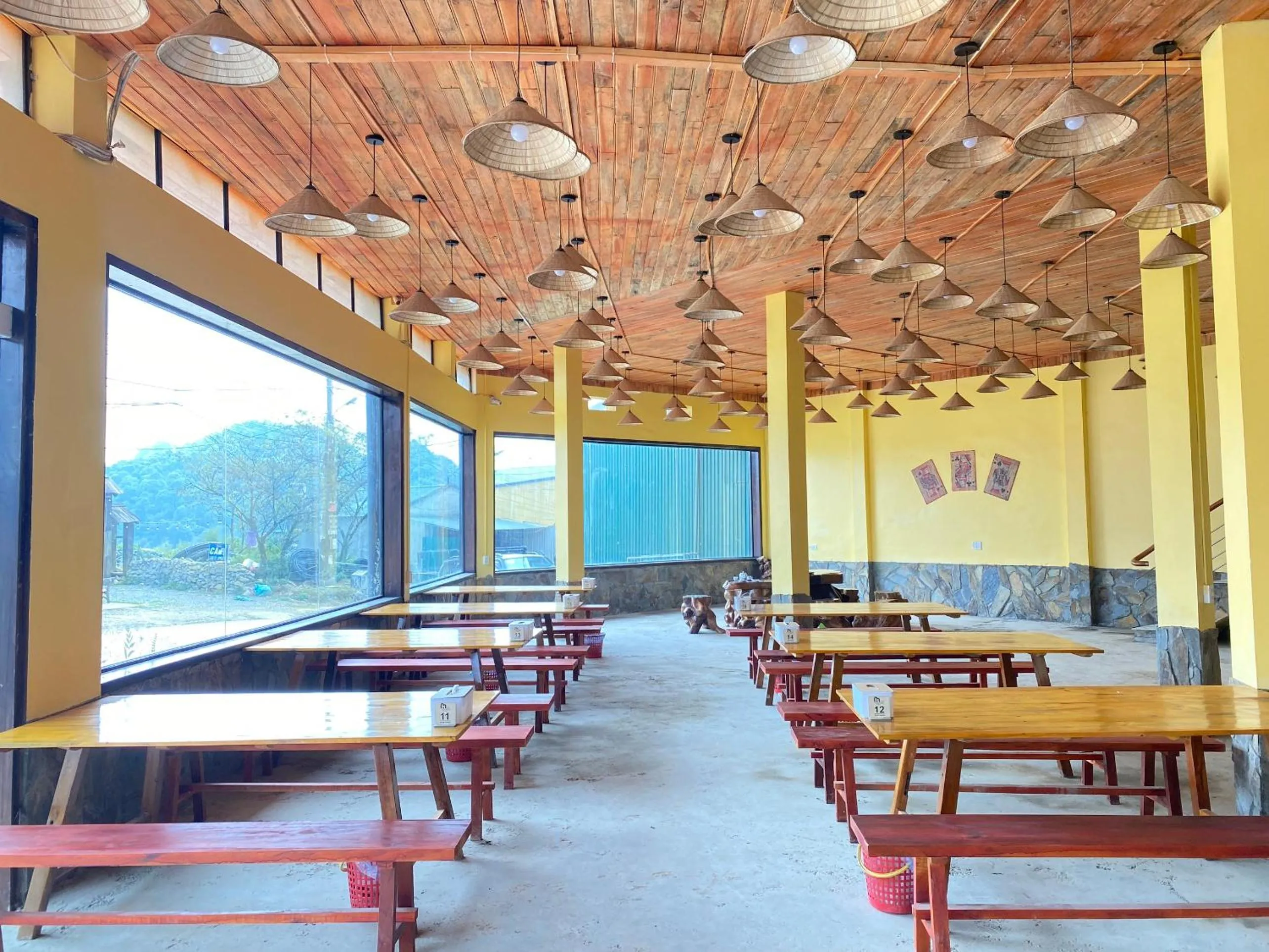 Restaurant/places to eat in May Home Tà Xùa