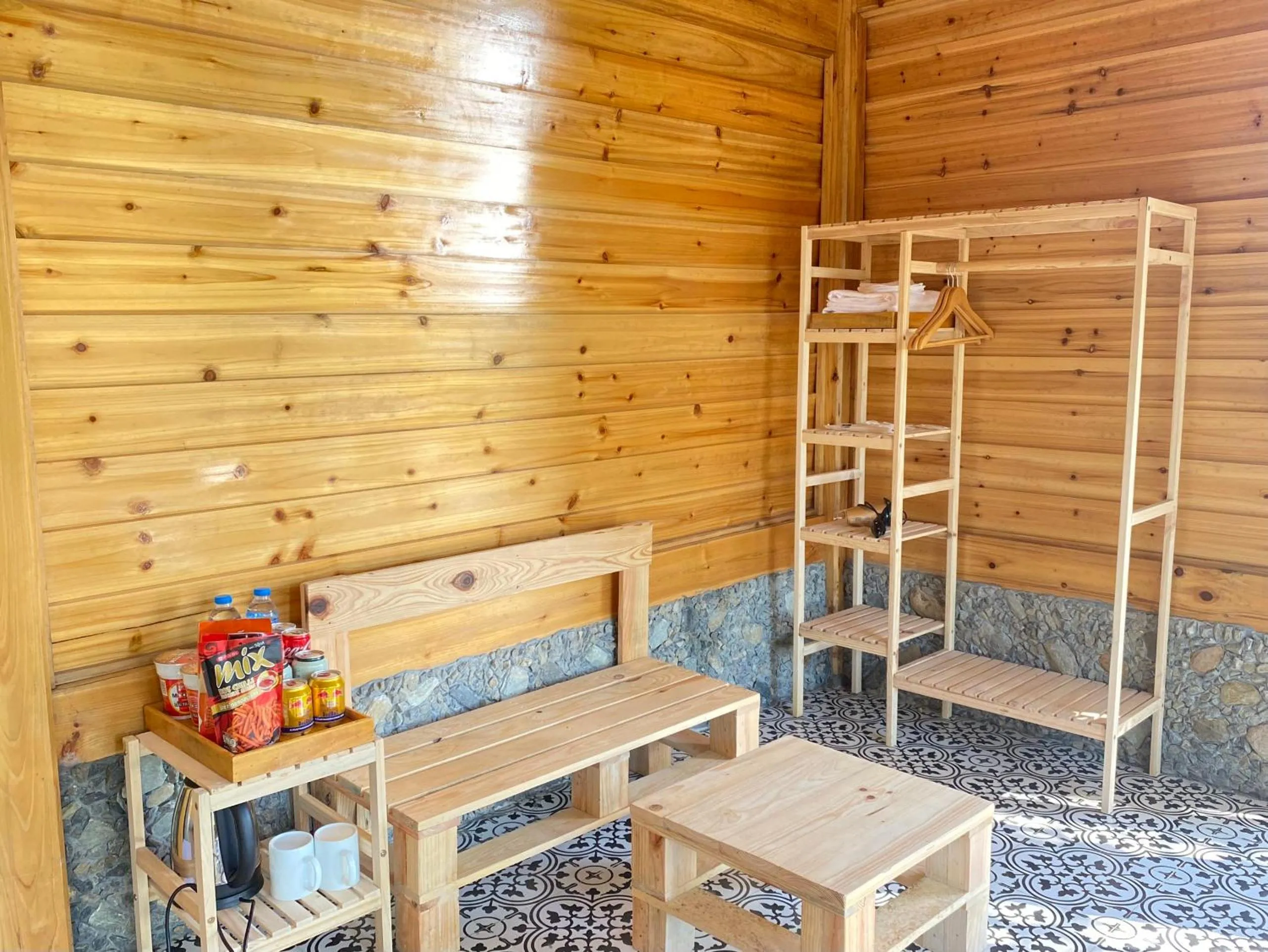 Photo of the whole room in May Home Tà Xùa