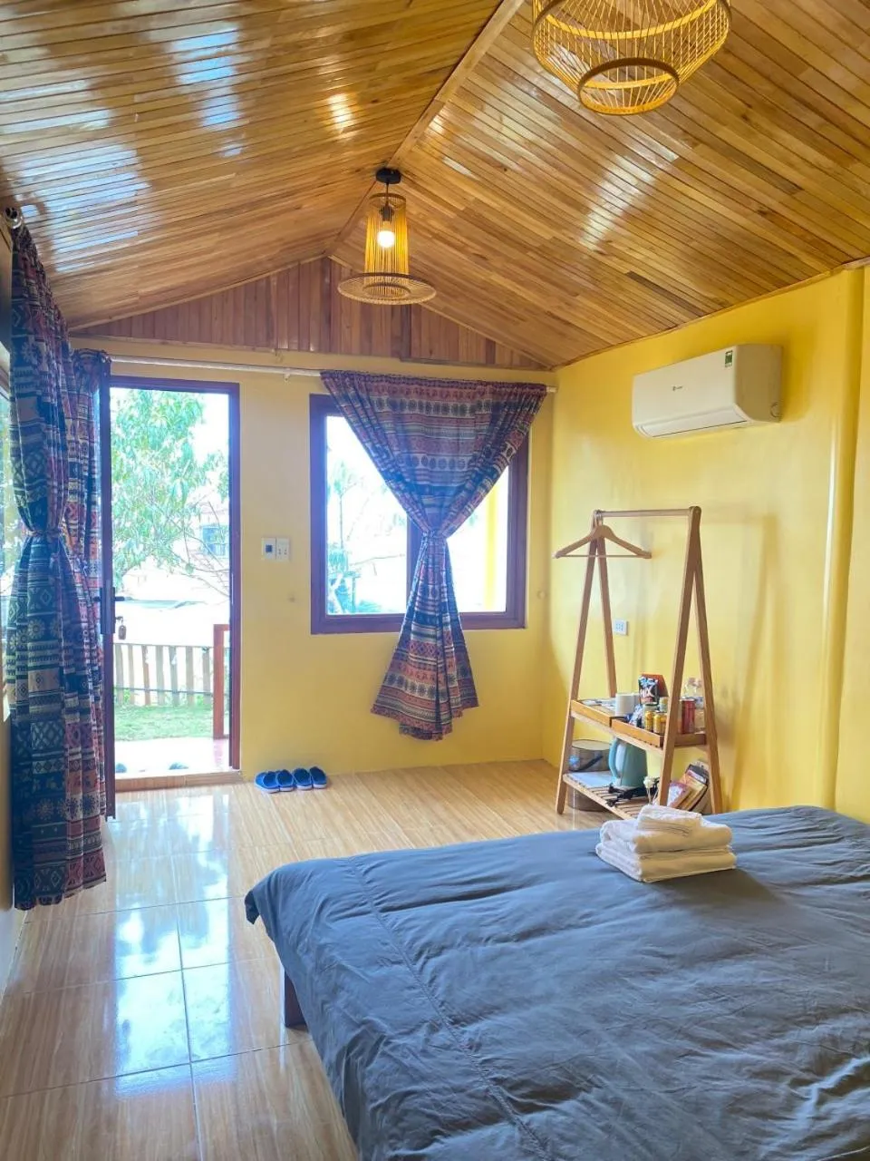 Bed in May Home Tà Xùa