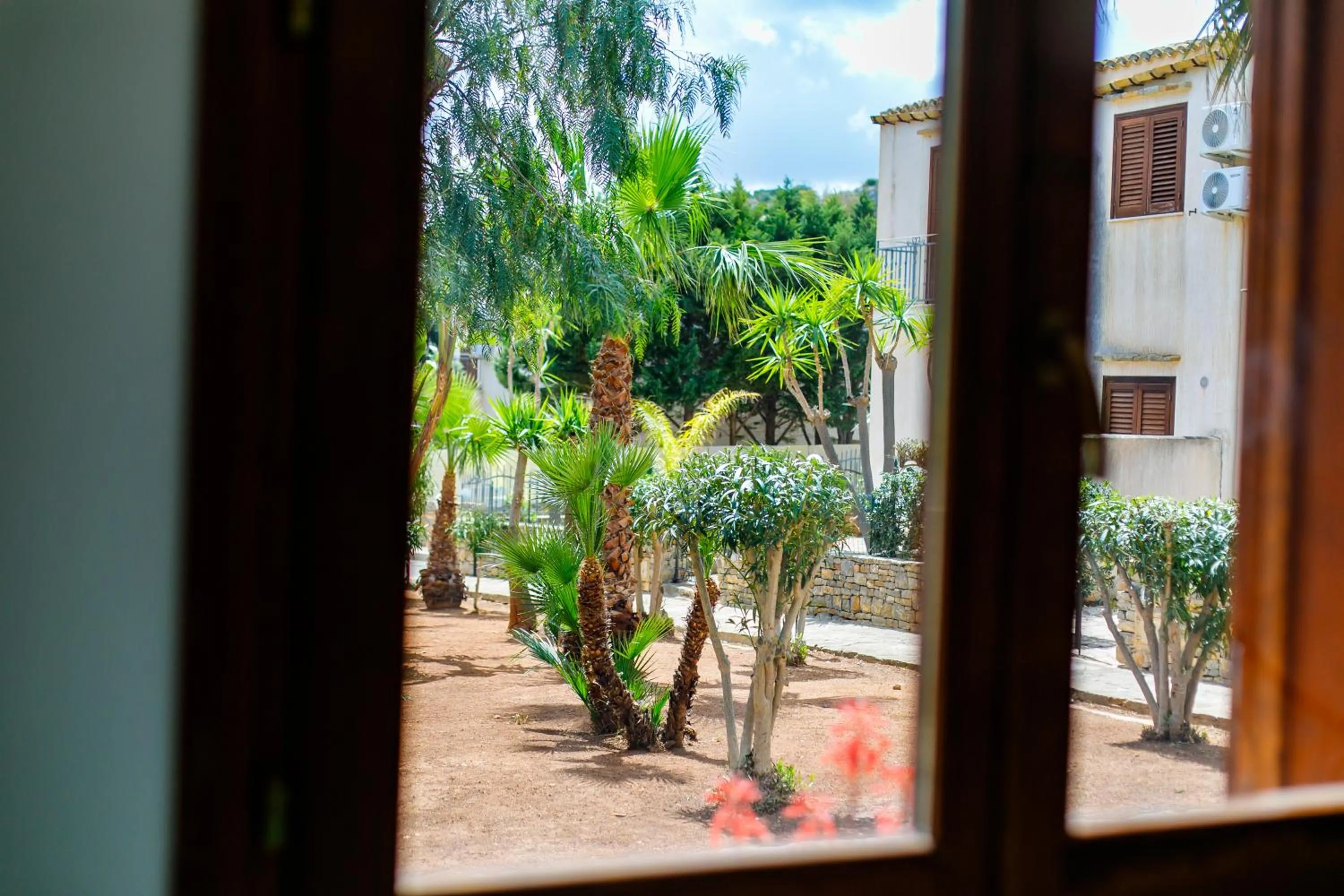 Inner courtyard view in SanVitoTour- Residence Il Baglio