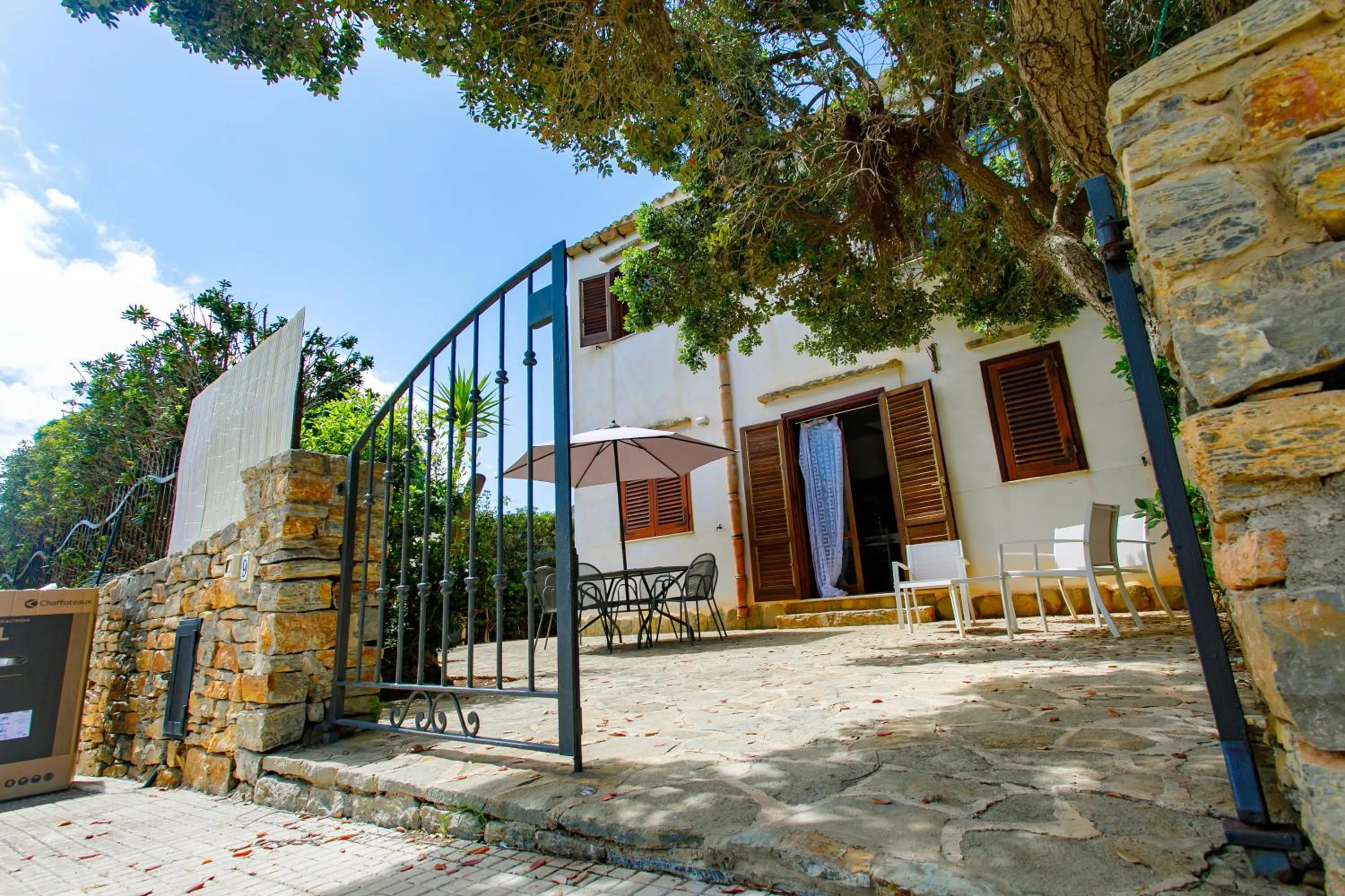 Property building in SanVitoTour- Residence Il Baglio