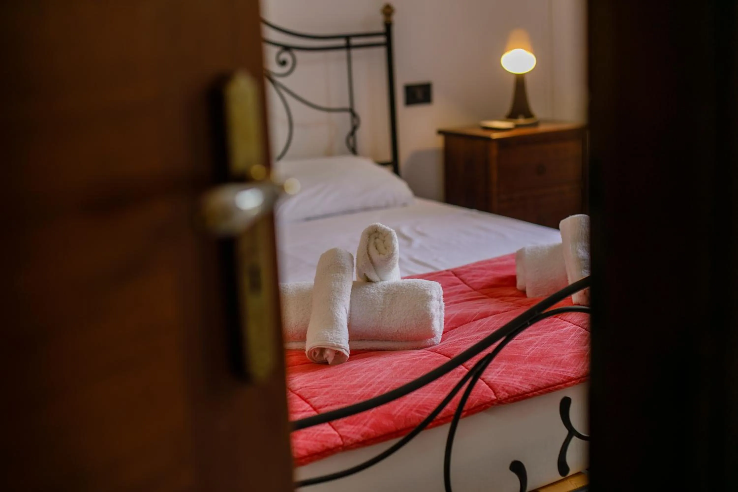 Decorative detail, Bed in SanVitoTour- Residence Il Baglio