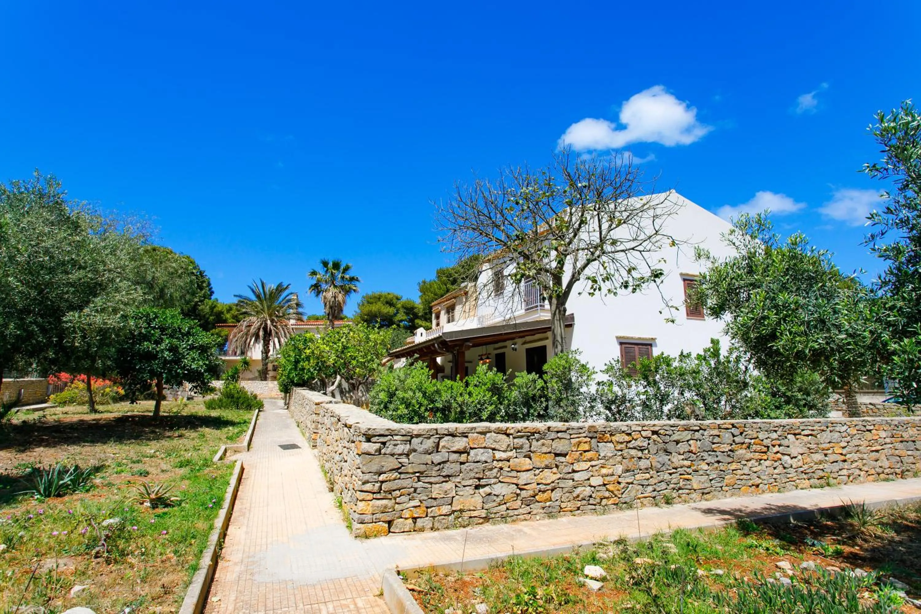 Property building in SanVitoTour- Residence Il Baglio