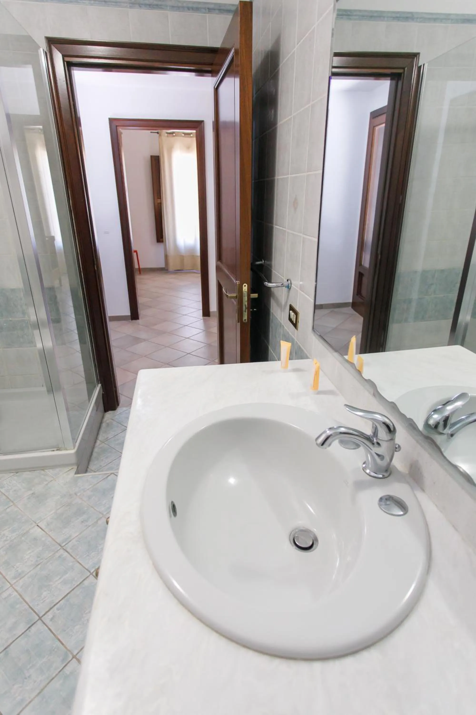 Bathroom in SanVitoTour- Residence Il Baglio