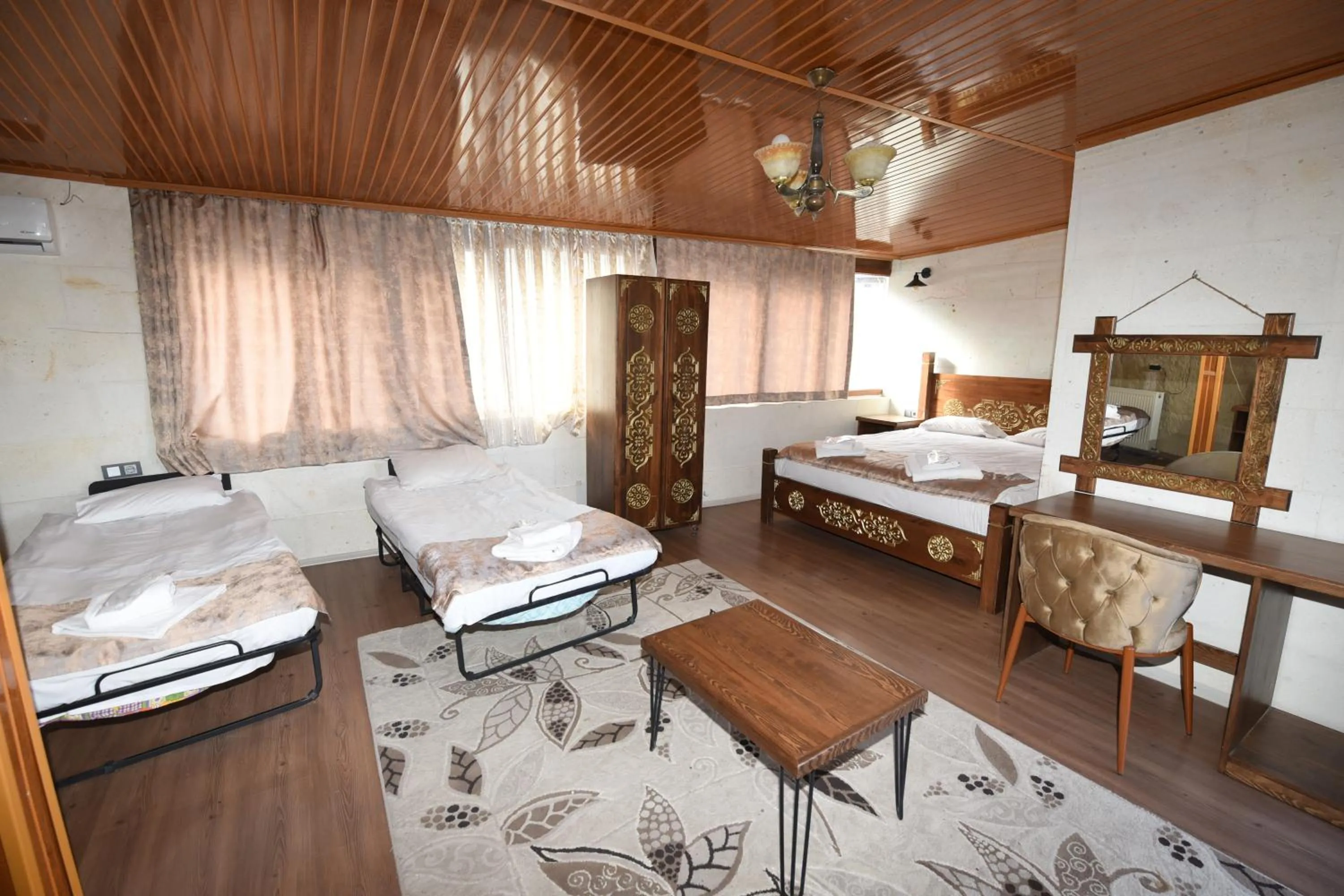 Bed in Peri Cave Hotel