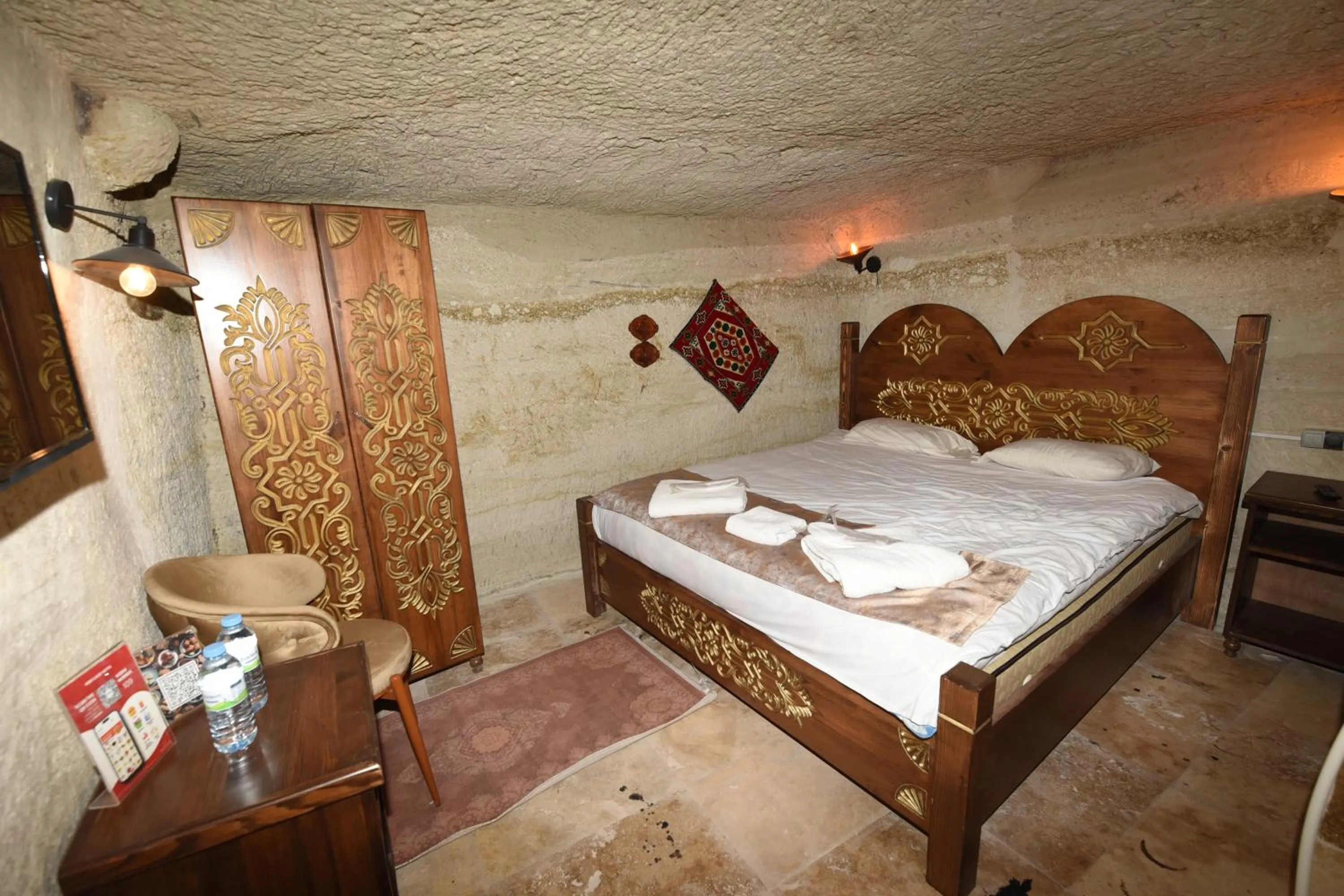 Bed in Peri Cave Hotel