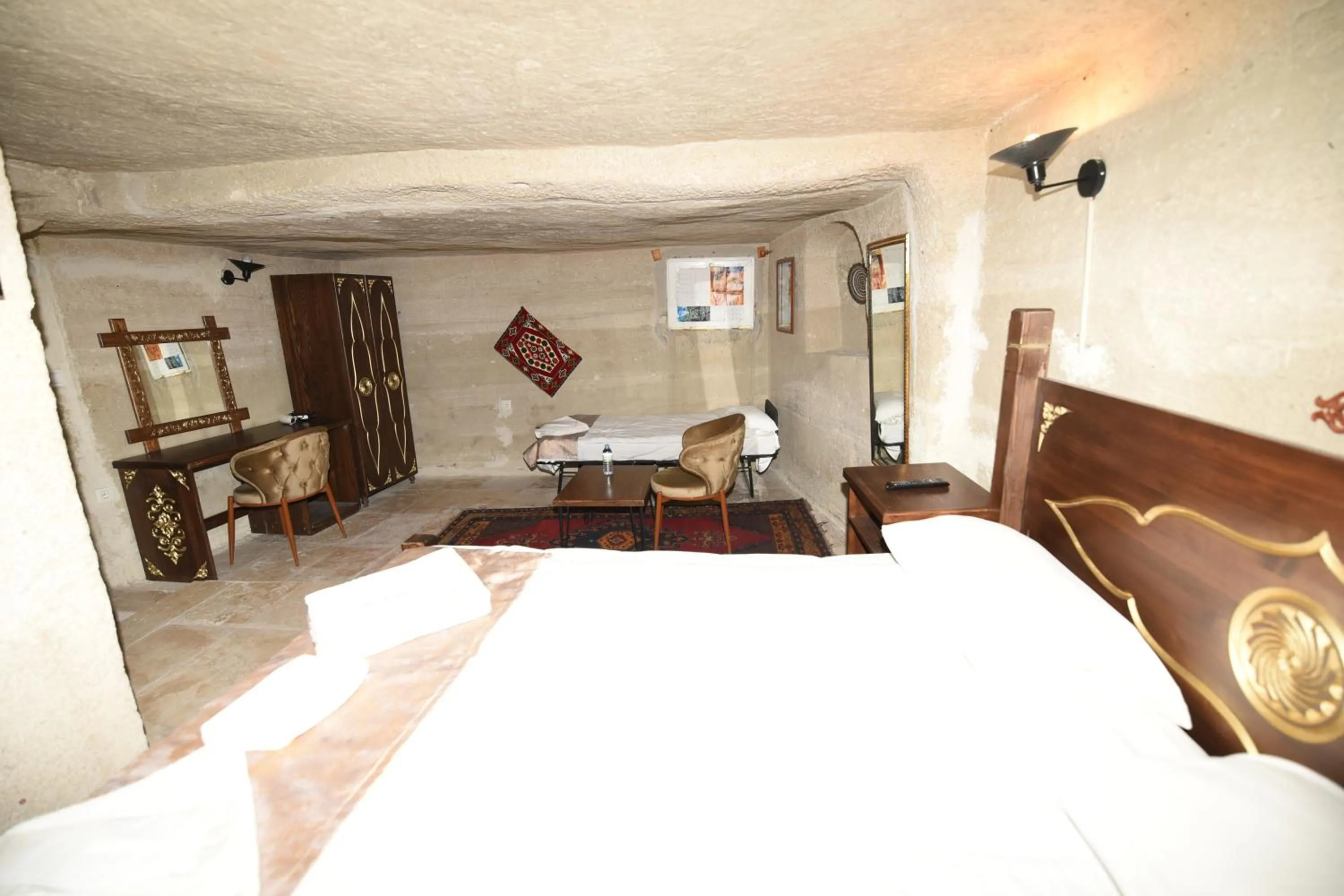 Bed in Peri Cave Hotel