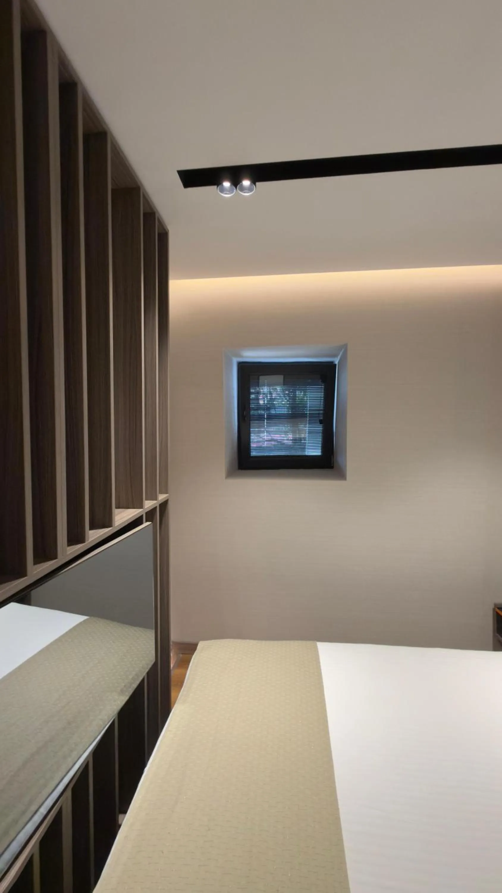 Bedroom, Bed in Nish Palace Beşiktaş