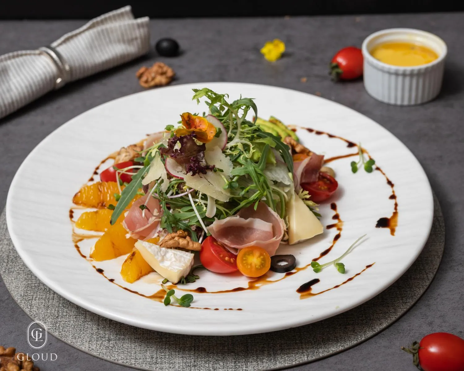 Food and drinks in Gloud Hotel