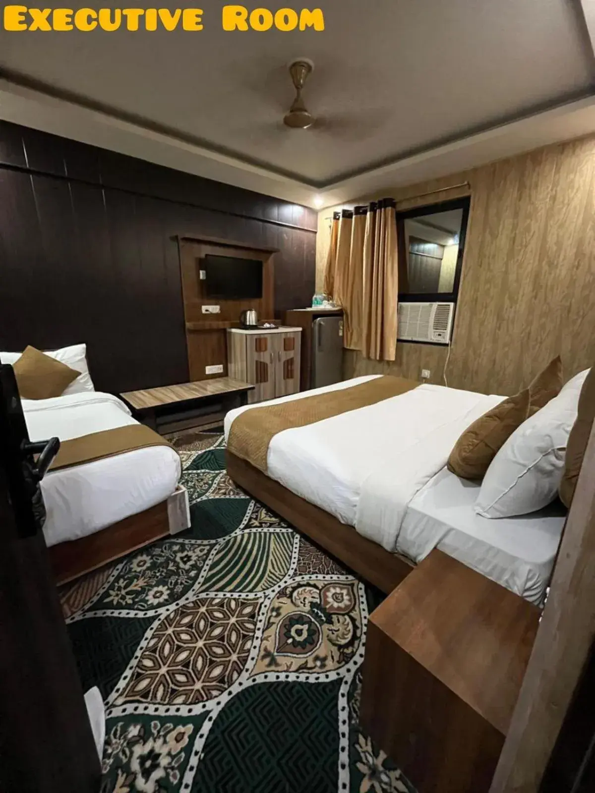 Executive Triple Room in Tulsi Garden- Near Prem Mandir Vrindavan Executive Triple Room in Tulsi Garden- Near Prem Mandir Vrindavan