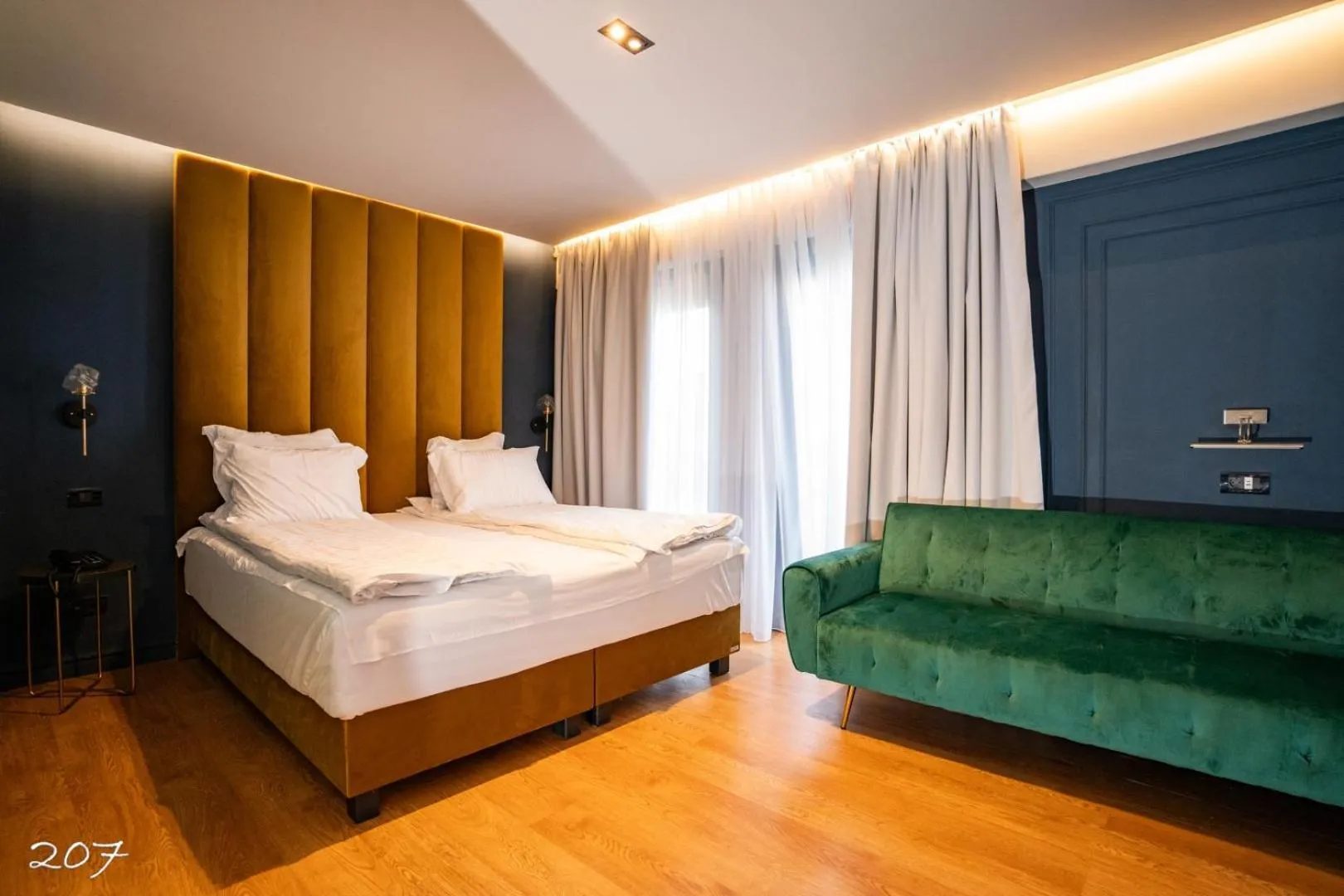 Bedroom, Bed in Cosmopolita Boutique Hotel