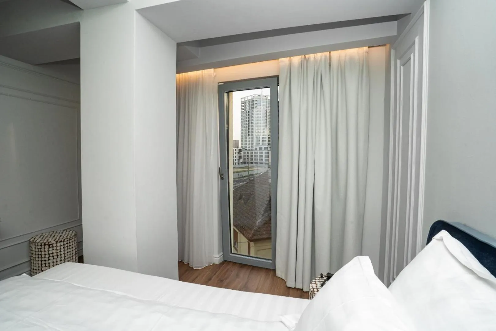 Photo of the whole room, Bed in Cosmopolita Boutique Hotel