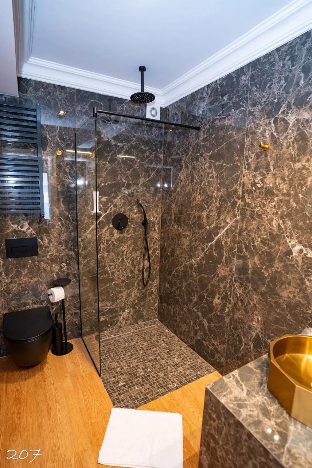 Bathroom in Cosmopolita Boutique Hotel