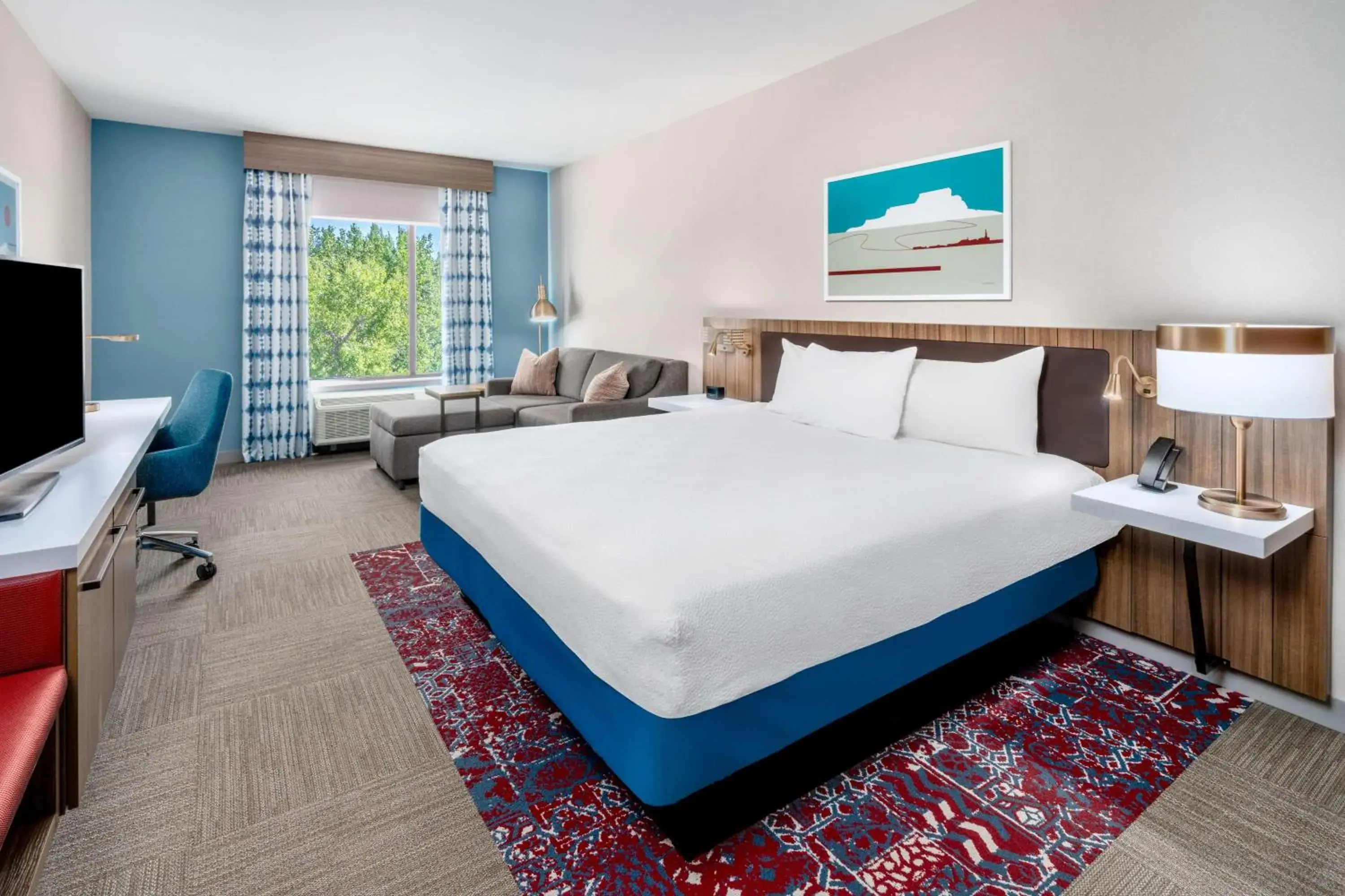 Corner King Room with Sofa Bed in Hilton Garden Inn Trinidad Downtown Corner King Room with Sofa Bed in Hilton Garden Inn Trinidad Downtown