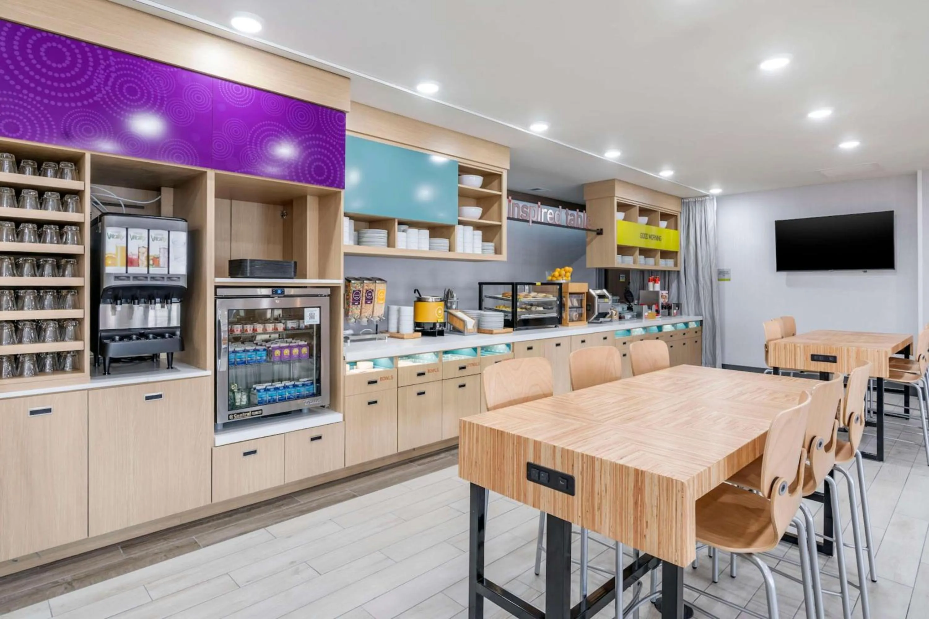 Breakfast in Home2 Suites Lexington Keeneland Airport, Ky