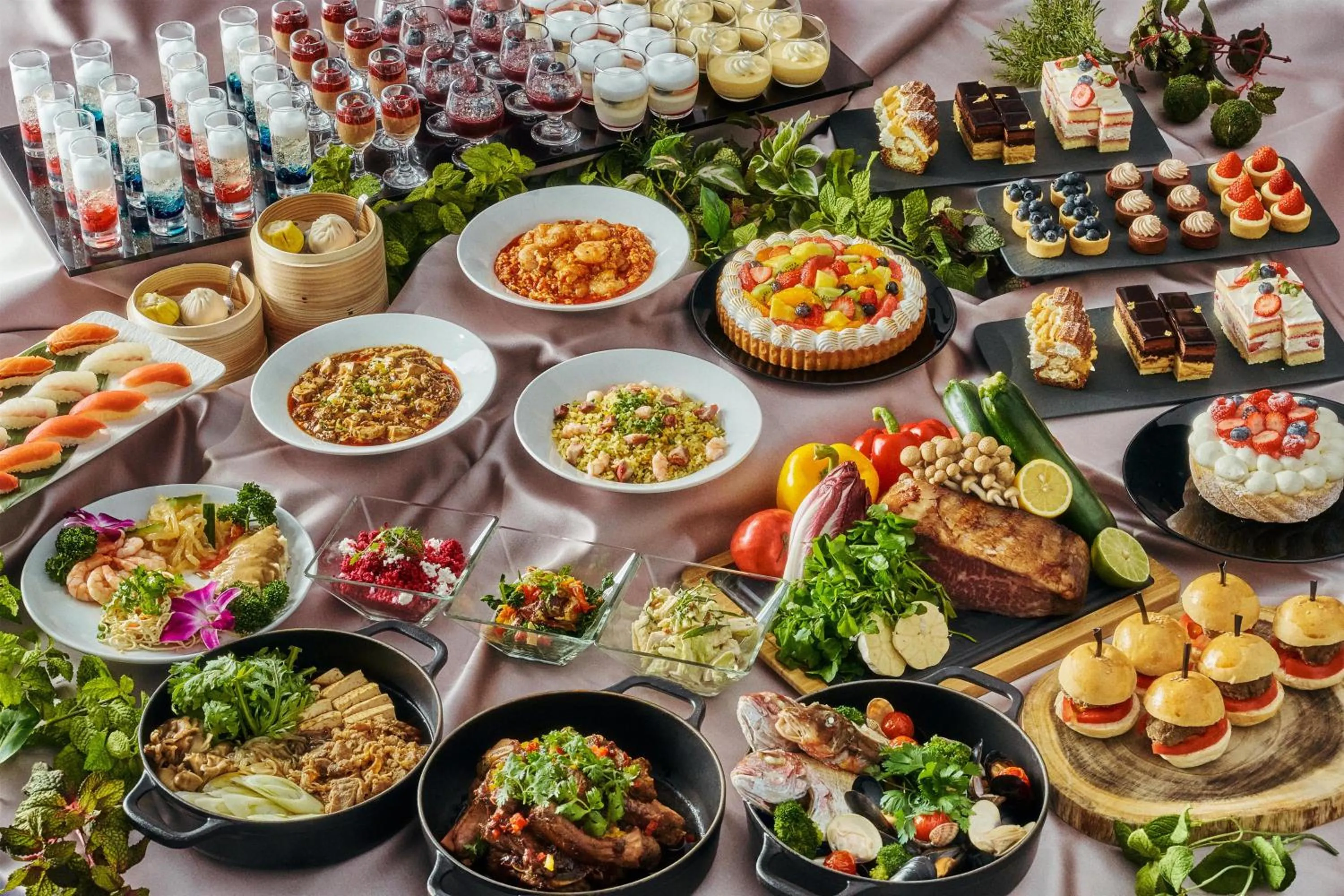 Dining area in Hilton Yokohama