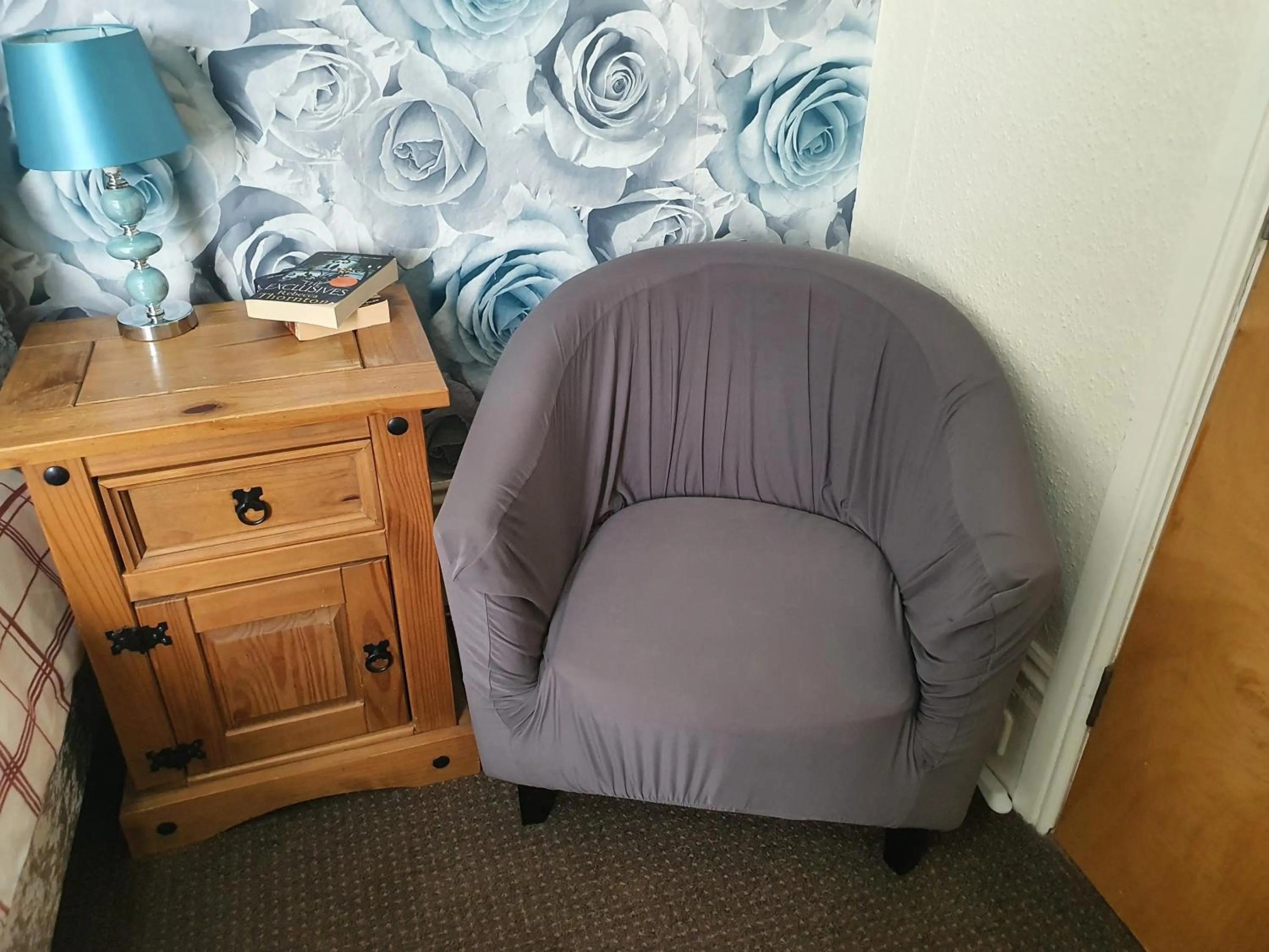Seating area in Windsor House Hotel