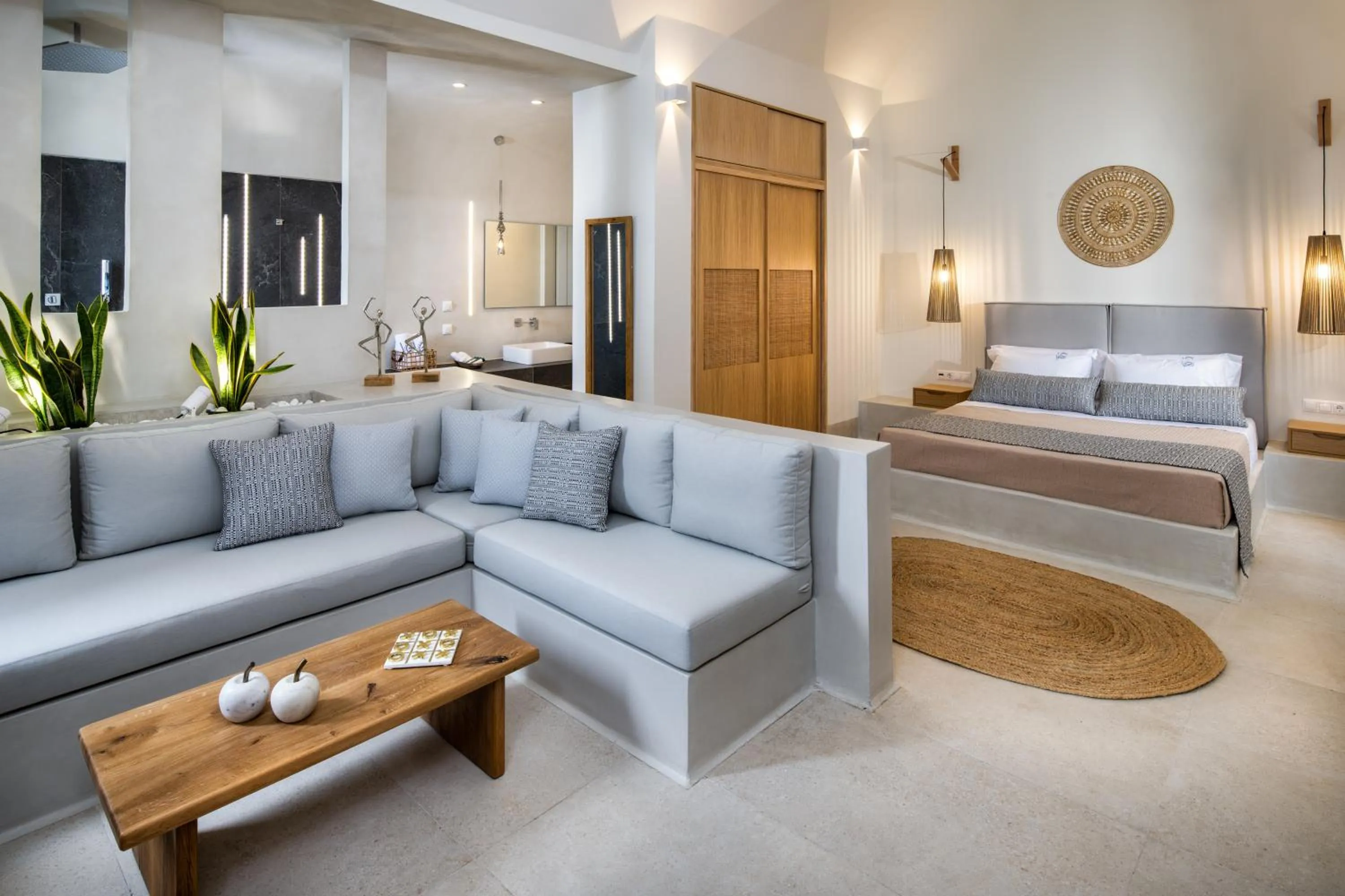 Bedroom, Bed in Venus Sunrise Suites & Villas