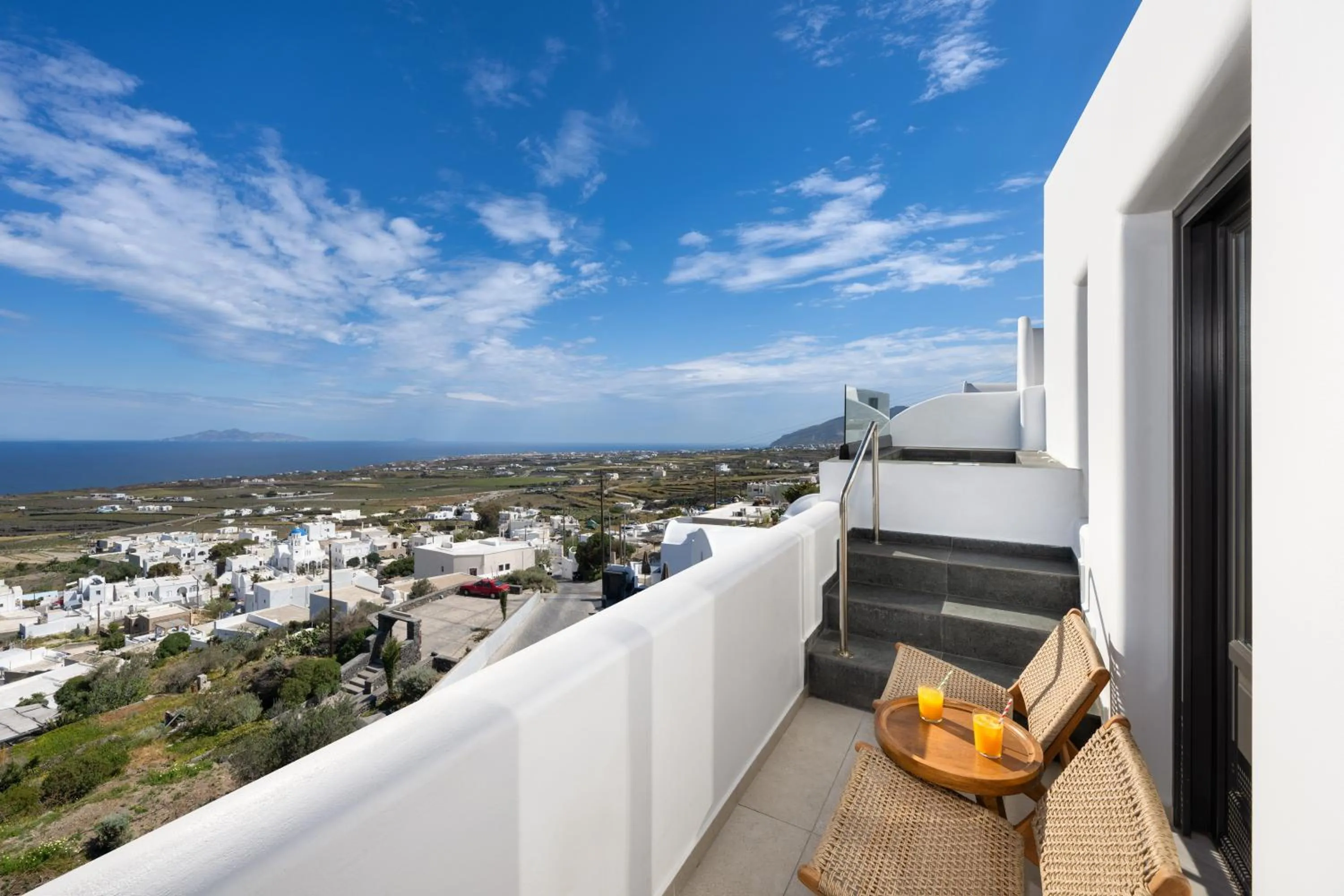 Hot Tub in Venus Sunrise Suites & Villas