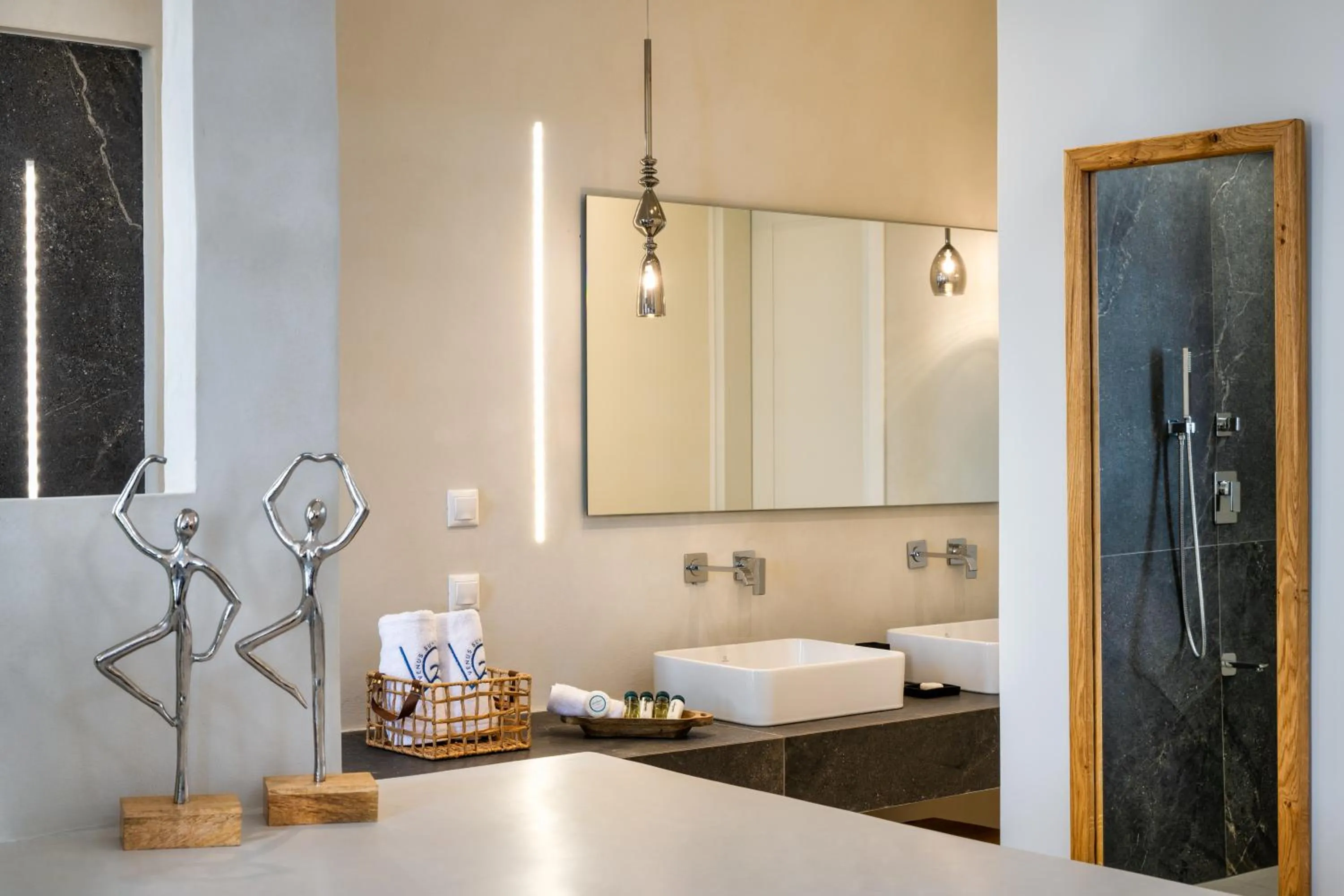 Bathroom in Venus Sunrise Suites & Villas