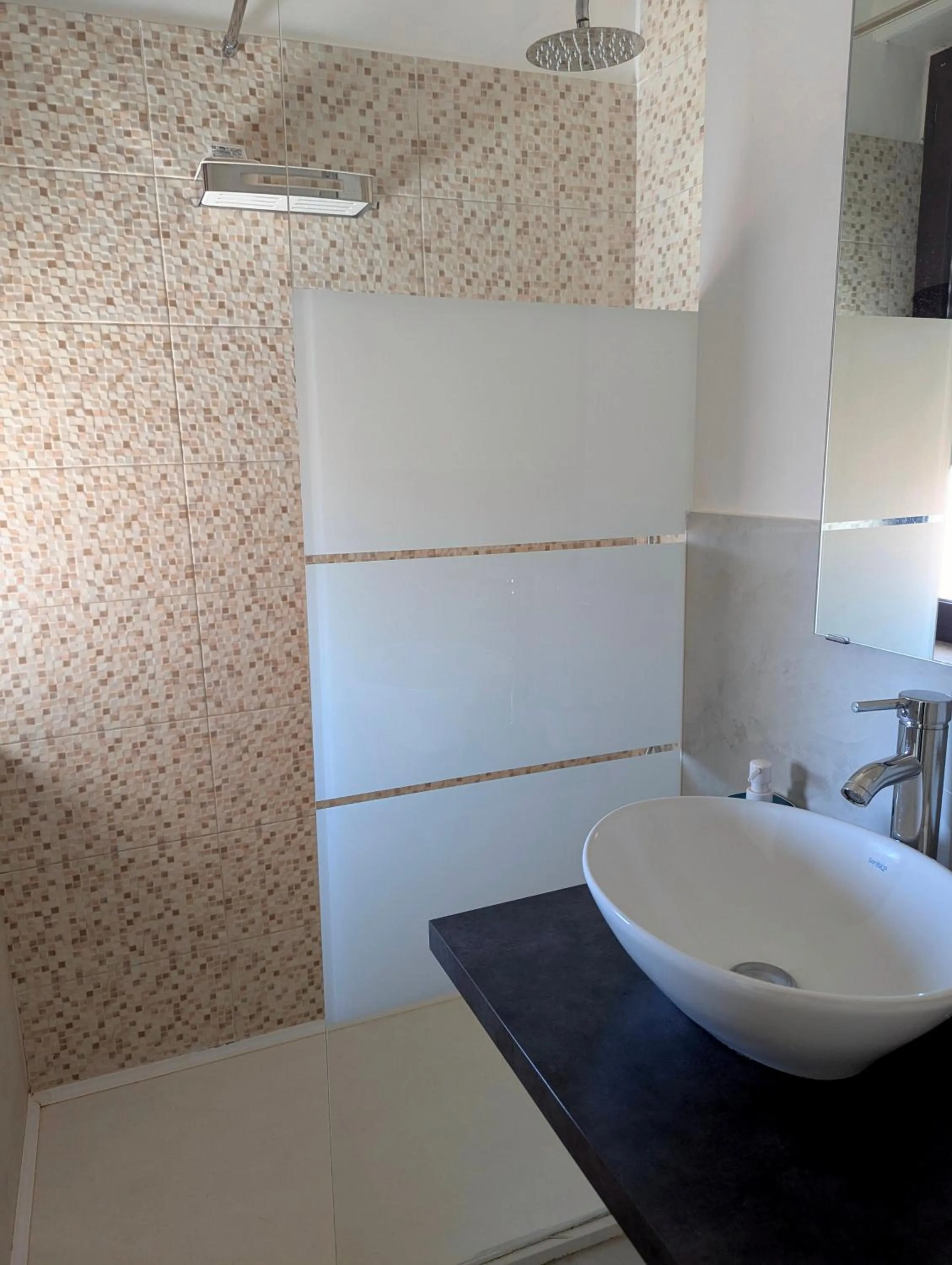 Shower in ART FLAT MUNICIPIO