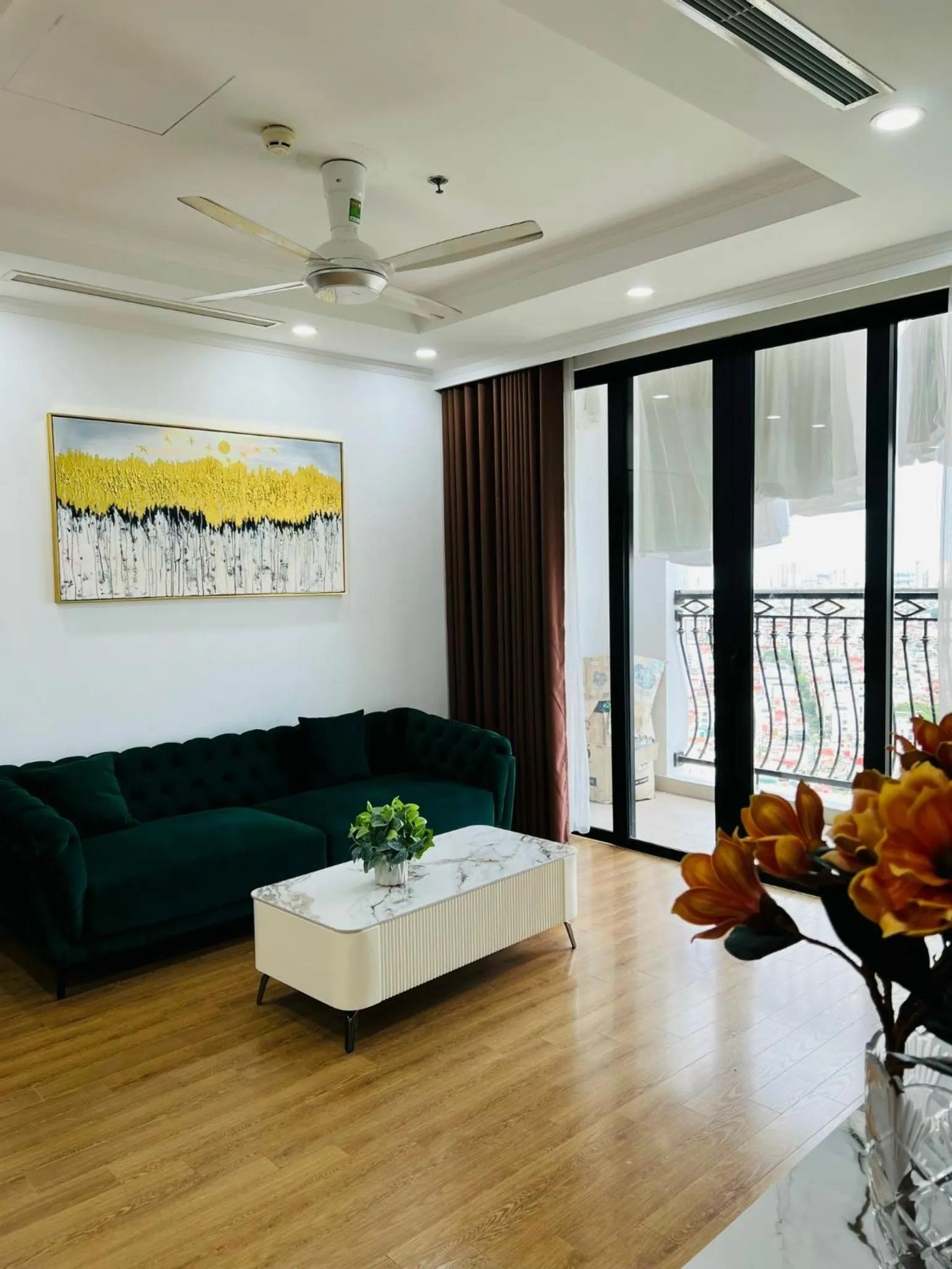 Vincom Mega Mall Royal City 72A Nguyễn Trãi Thanh Xuân Hà Nội