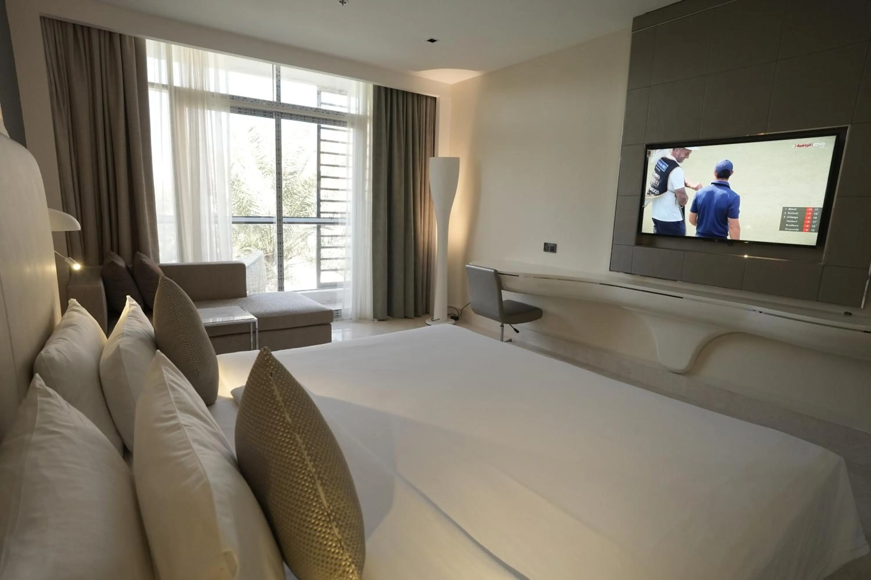 Bed in Alberni Jabal Hafeet Hotel Al Ain