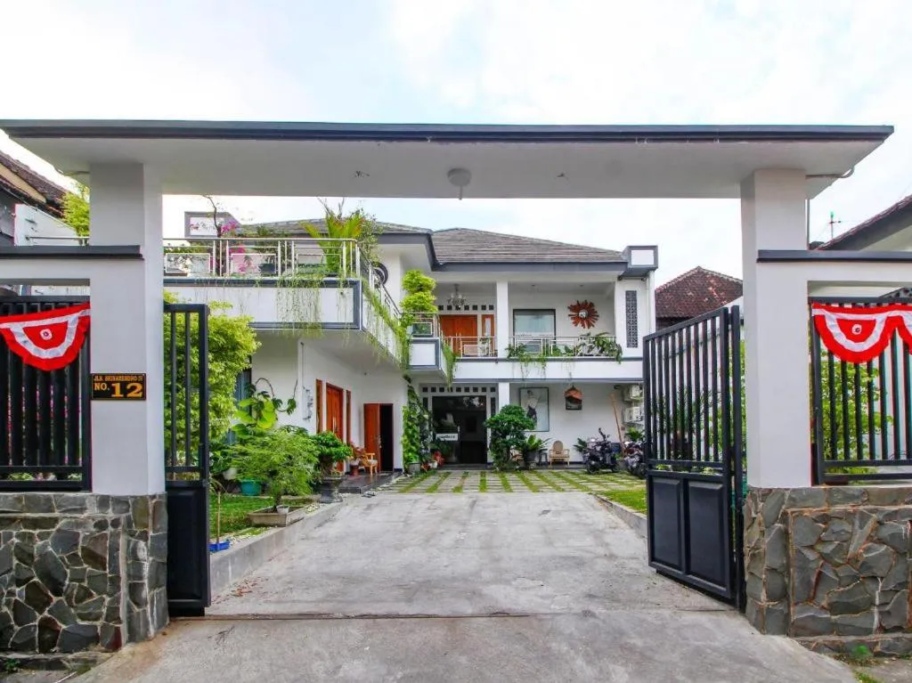 Nexdeco House Homestay Syariah Solo