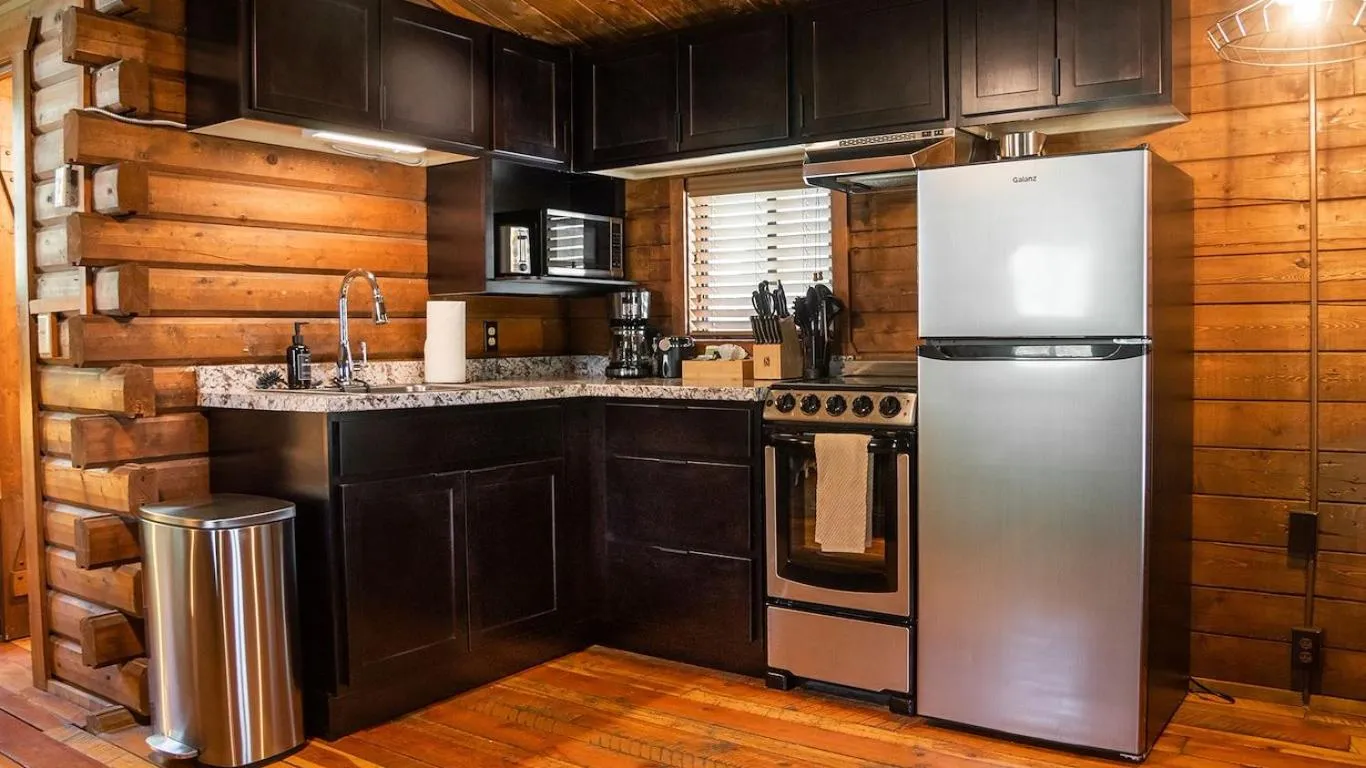 High Creek Lodge and Cabins