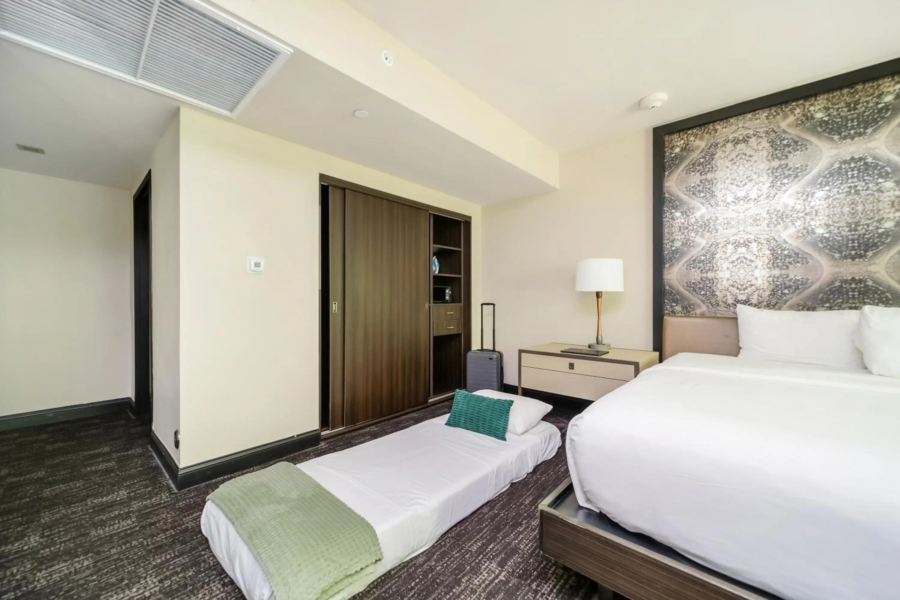 Bedroom, Bed in Venezia Hotel By At Mine Hospitality