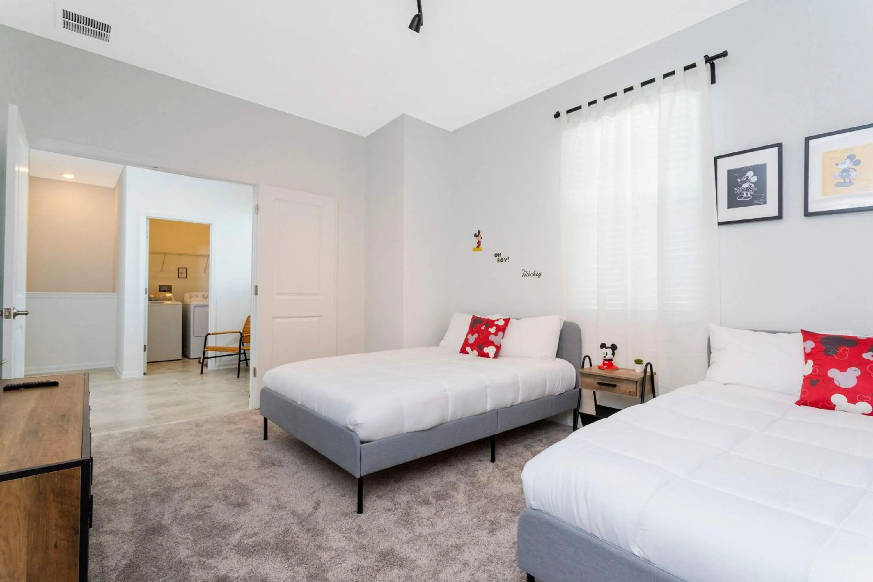 Bed in Family Friendly 3Bd Close to Disney @Champions Gate 991