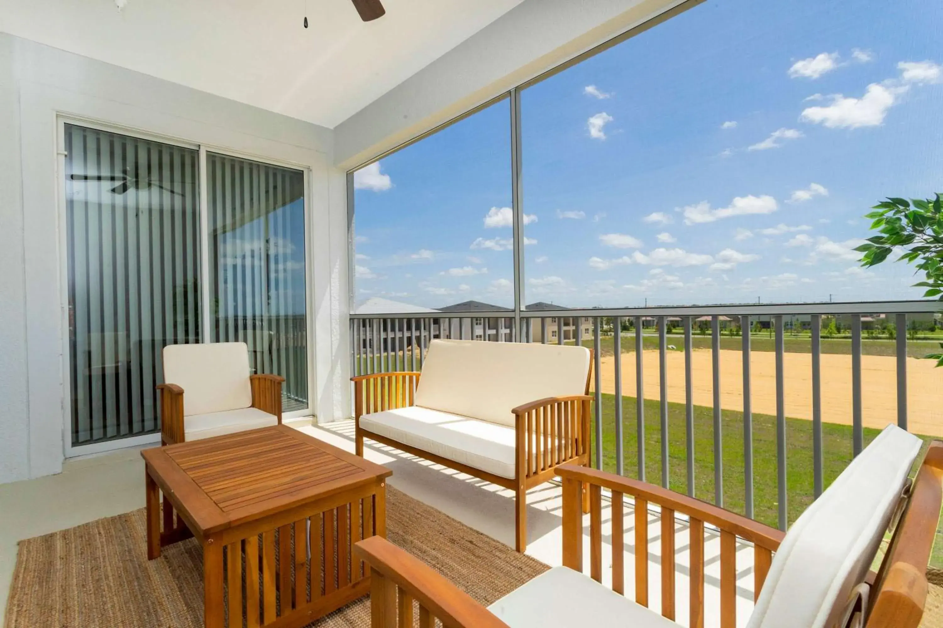 Family Friendly 3Bd Close to Disney @Champions Gate 991 Family Friendly 3Bd Close to Disney @Champions Gate 991