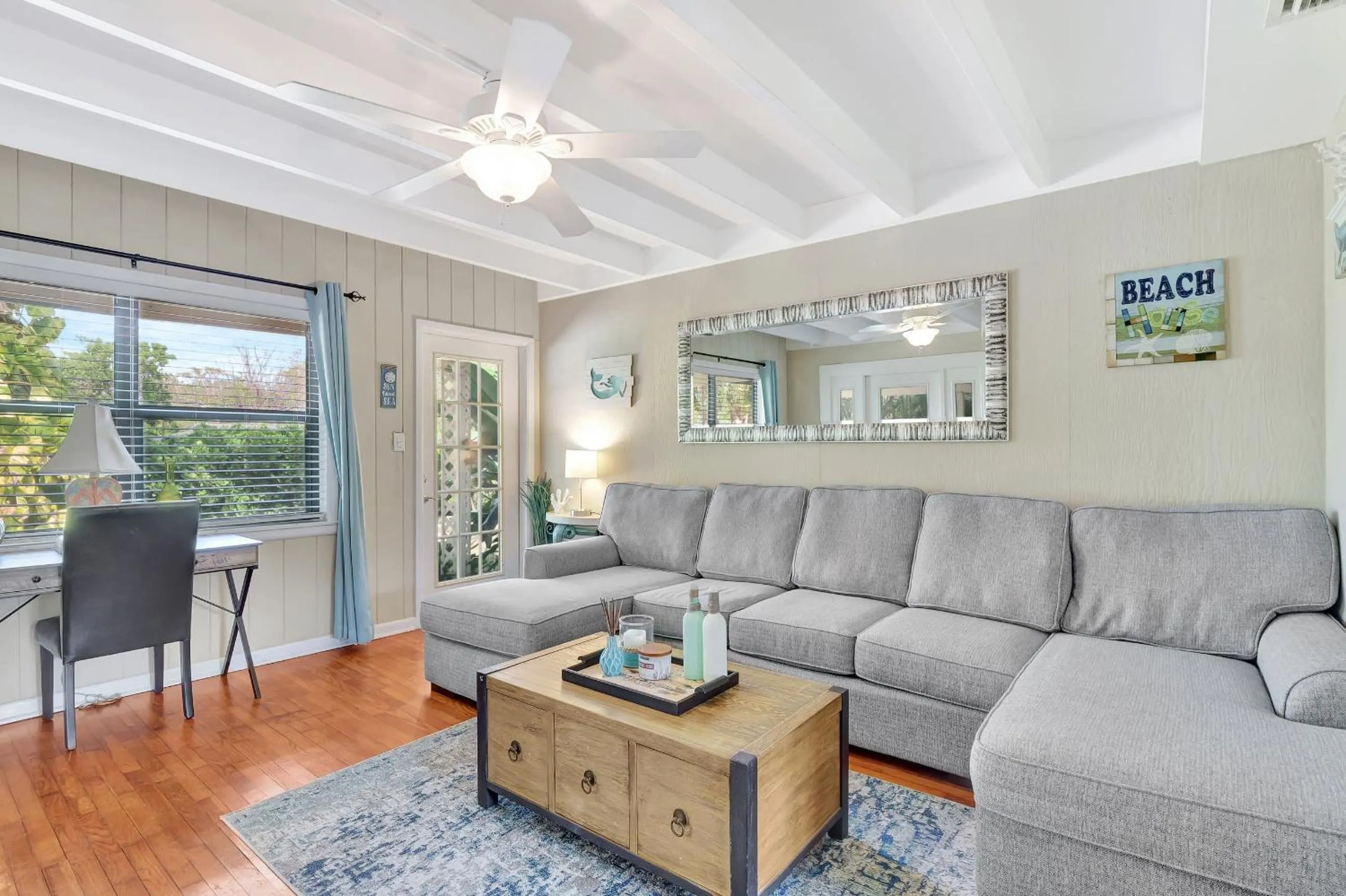 Sunny Naples - Subtropical Oasis Cottage