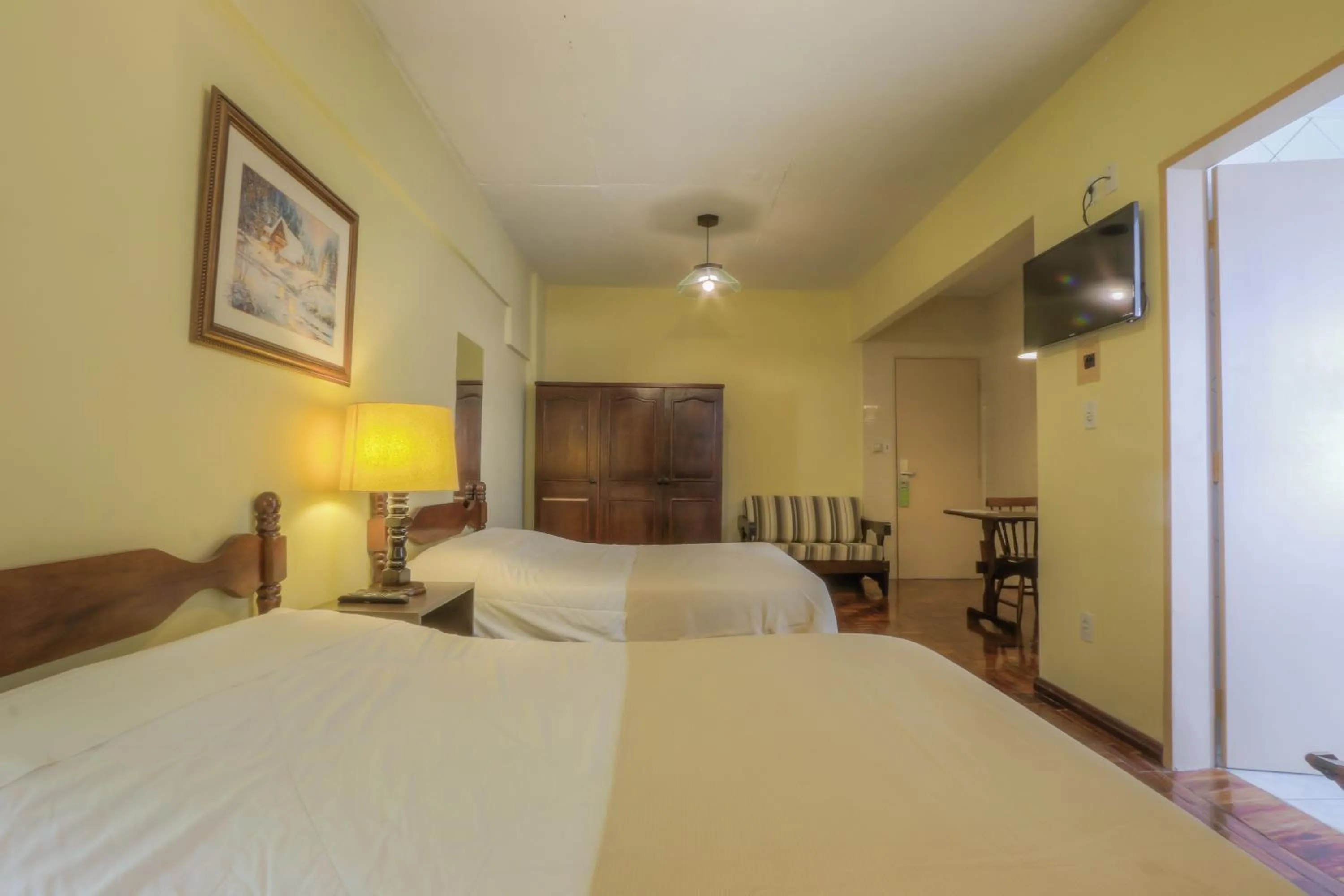 Communal lounge/ TV room, Bed in Tri Hotel Lajeado