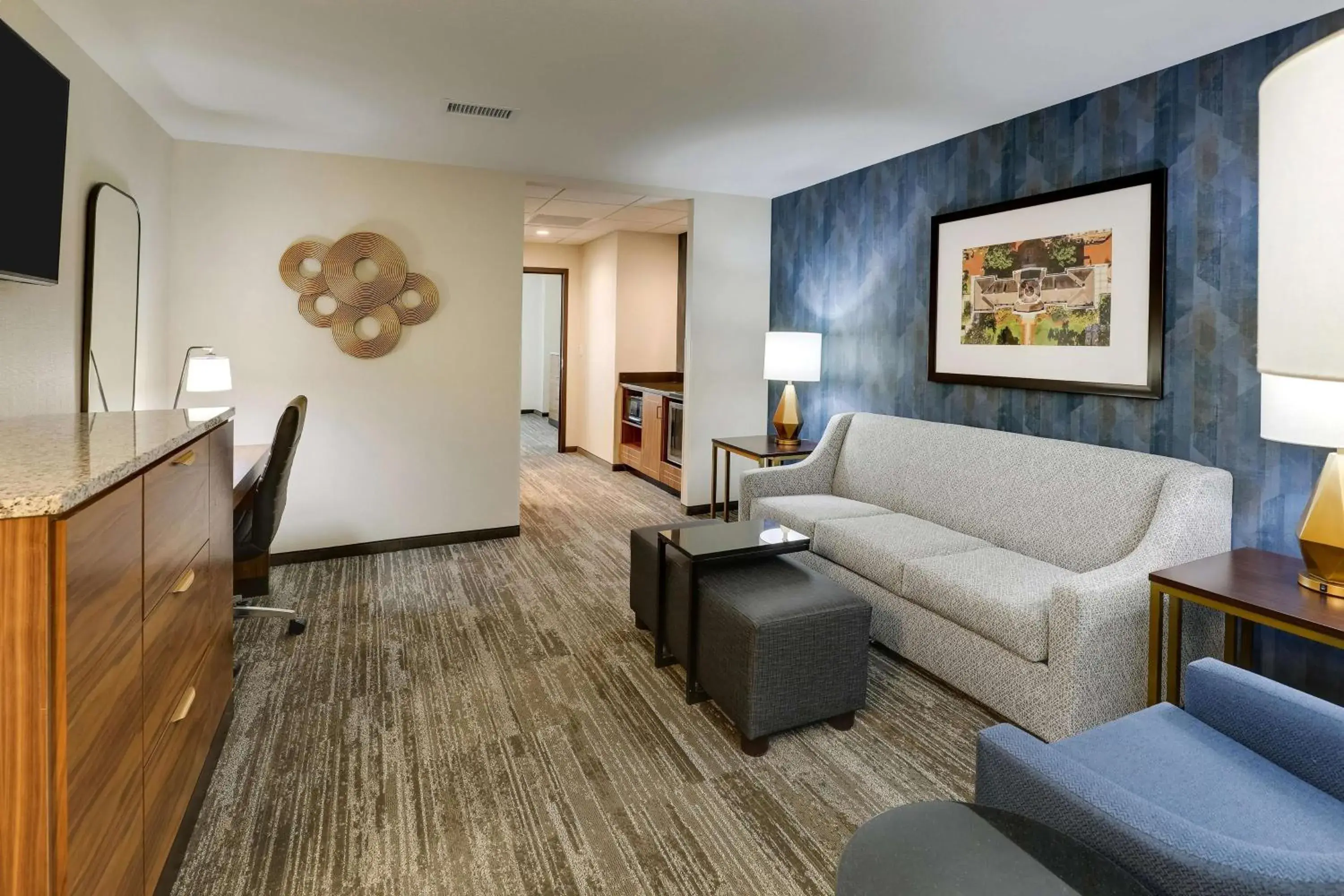 Upper Floor King Suite with Sofa Bed in Drury Plaza Hotel Tallahassee Upper Floor King Suite with Sofa Bed in Drury Plaza Hotel Tallahassee