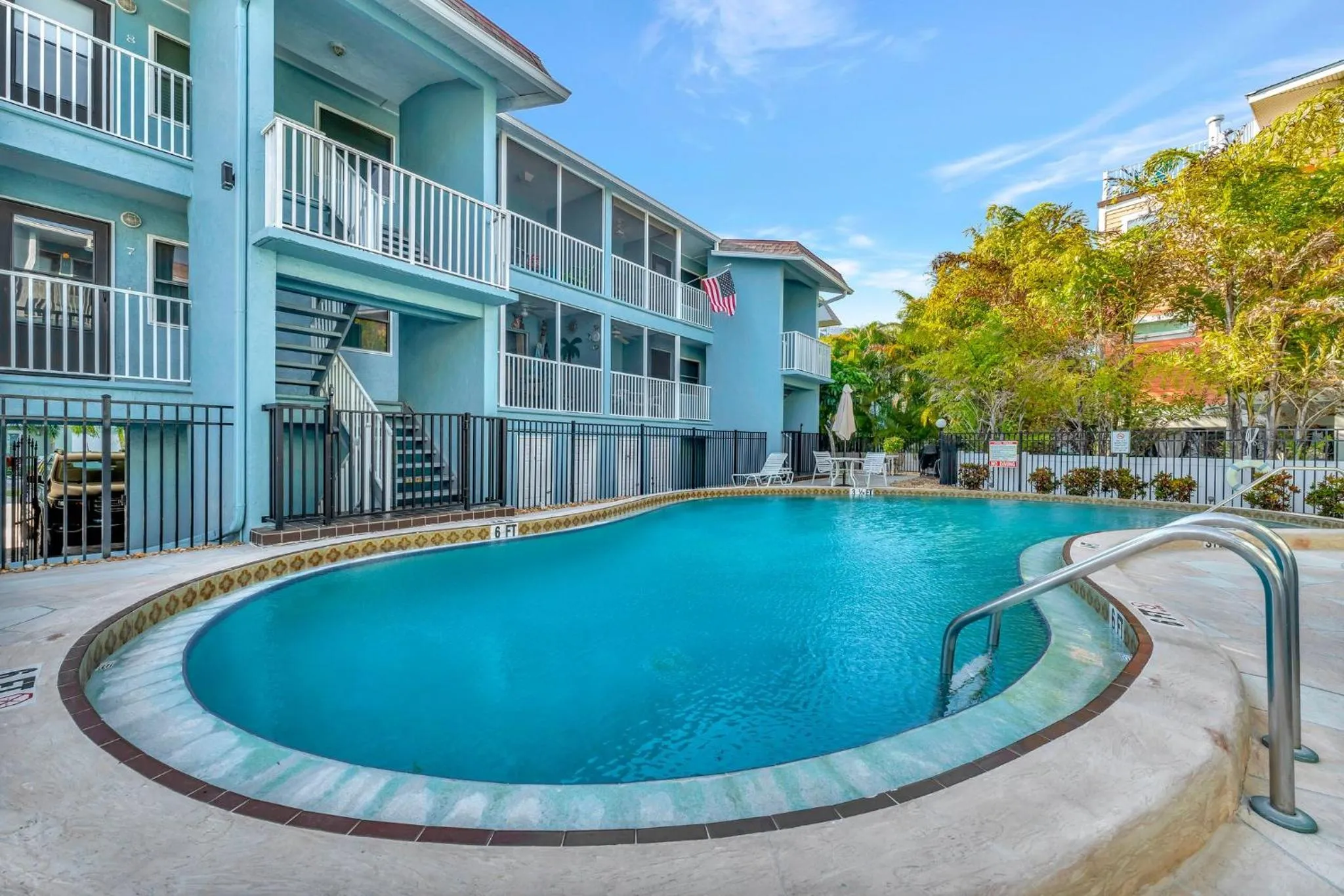 Swimming pool in Coastal Cheer