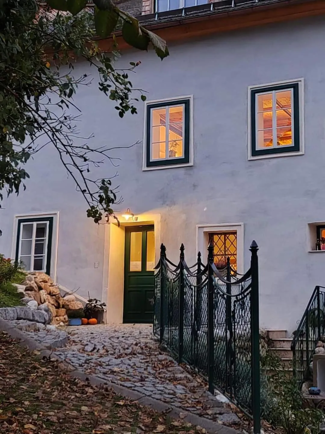 Property building in Podenhaus