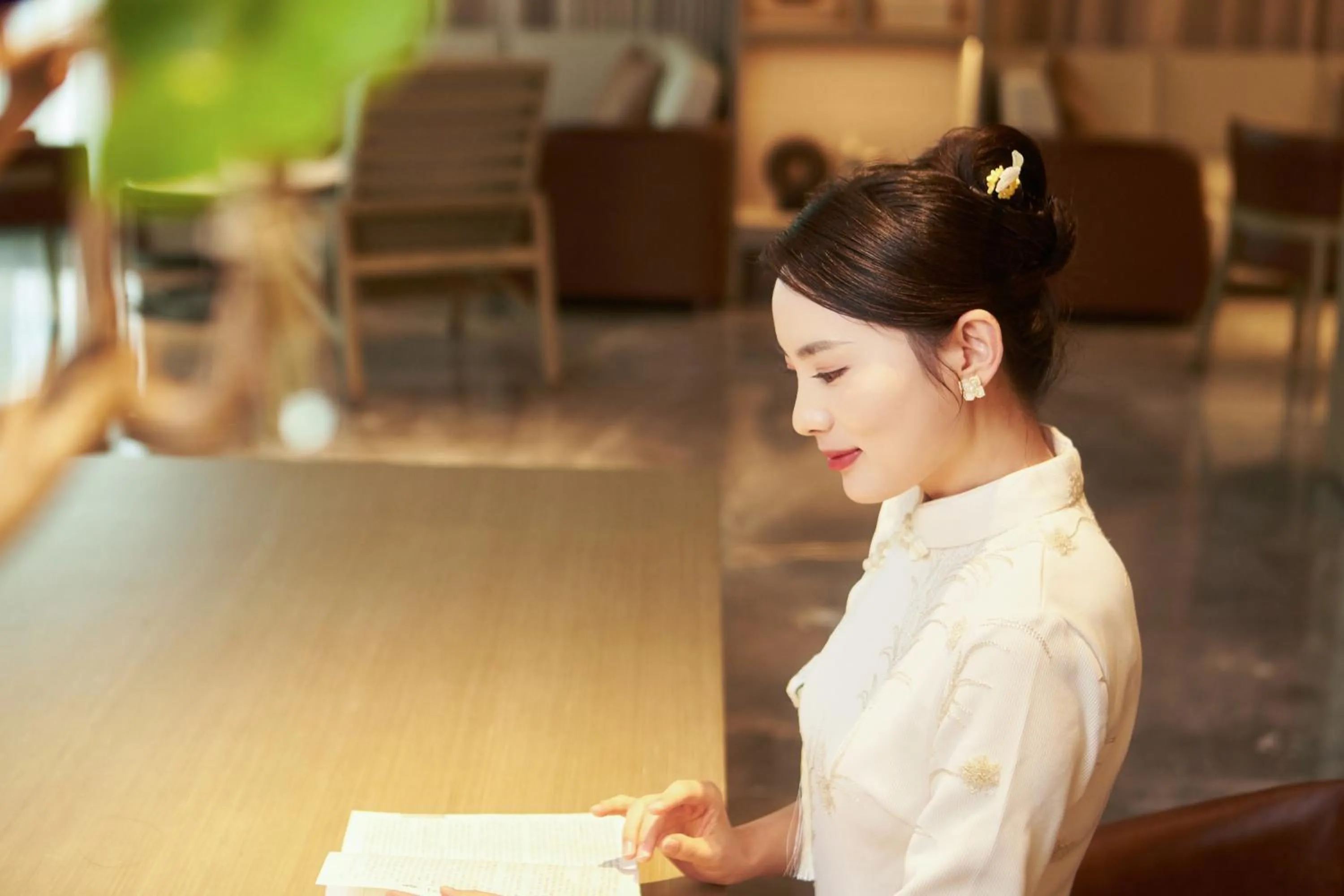 Seating area in Guangzhou Pazhou LN DongFang Hotel