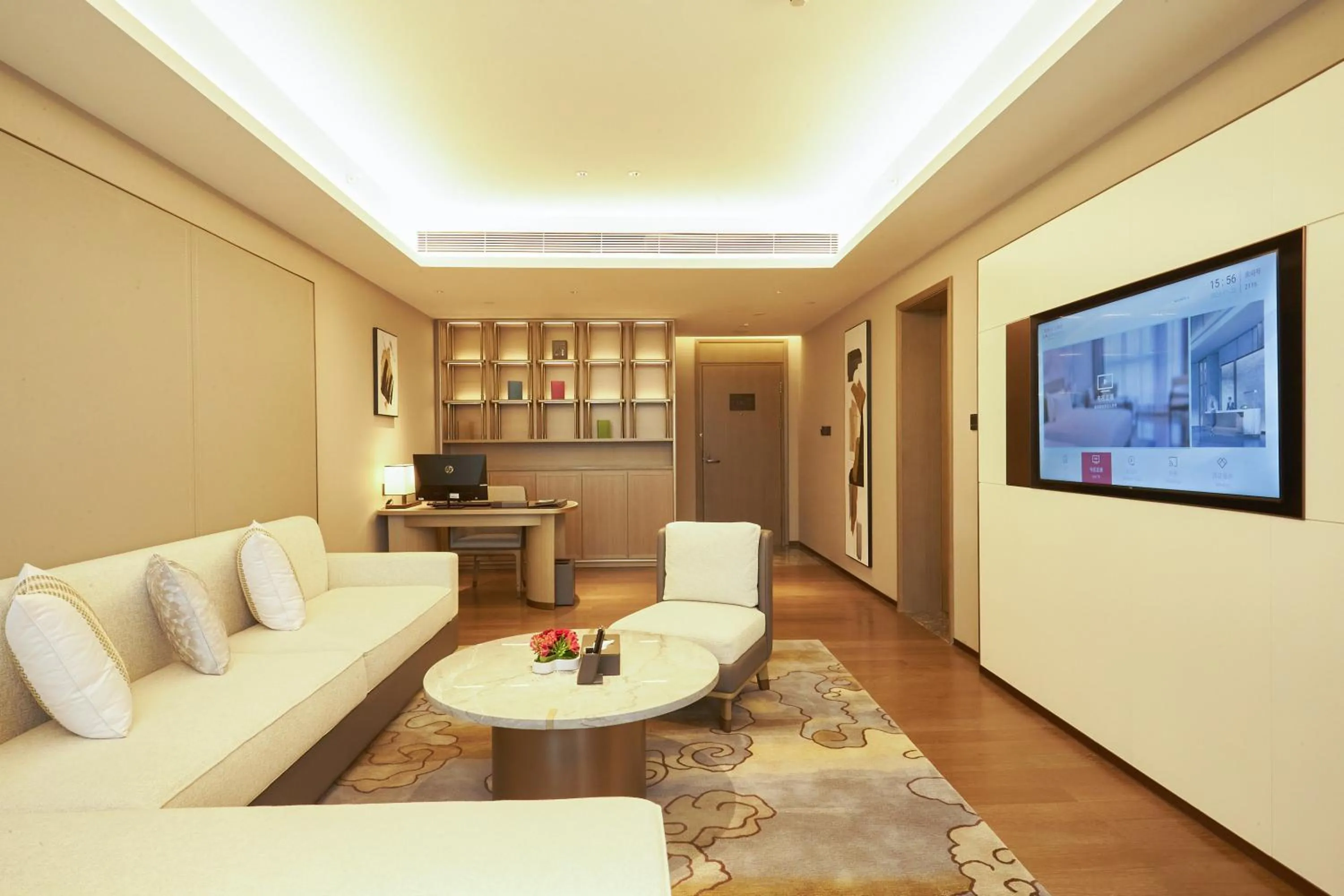 TV and multimedia in Guangzhou Pazhou LN DongFang Hotel