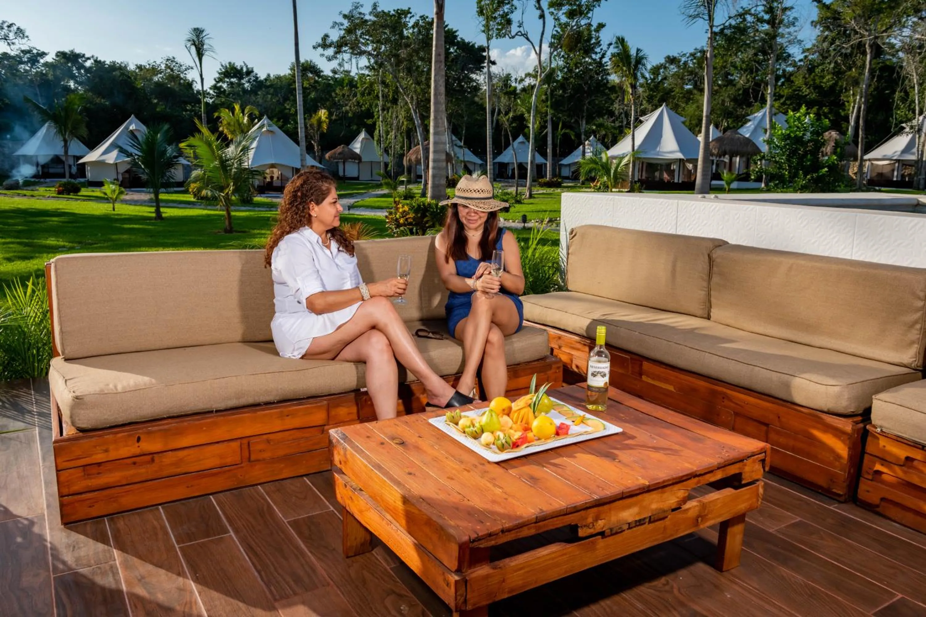 Restaurant/places to eat in Xakluum Eco Glampings