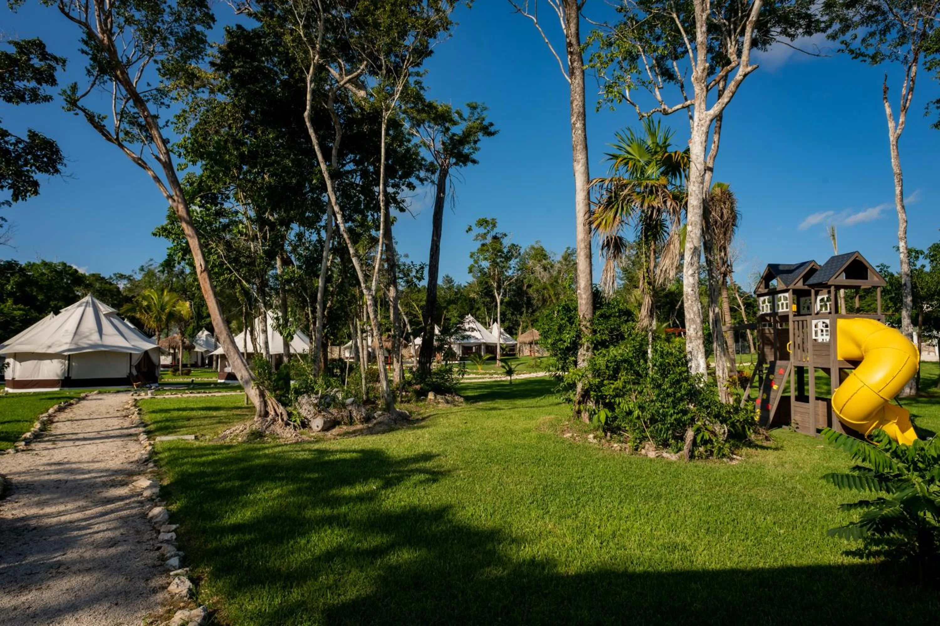 Garden in Xakluum Eco Glampings