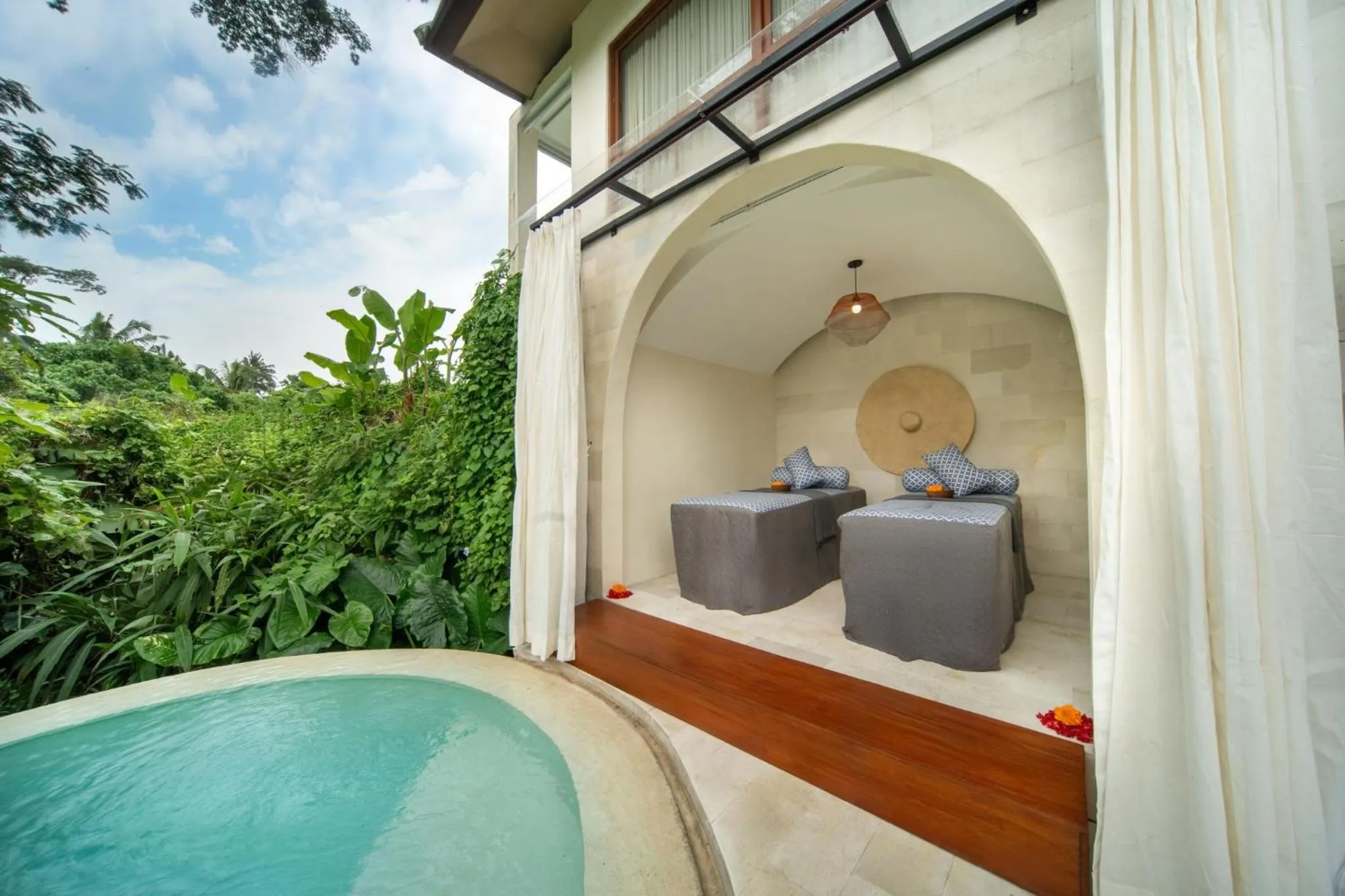 Spa and wellness centre/facilities in Suara Alam Ubud Villa by Ini Vie Hospitality