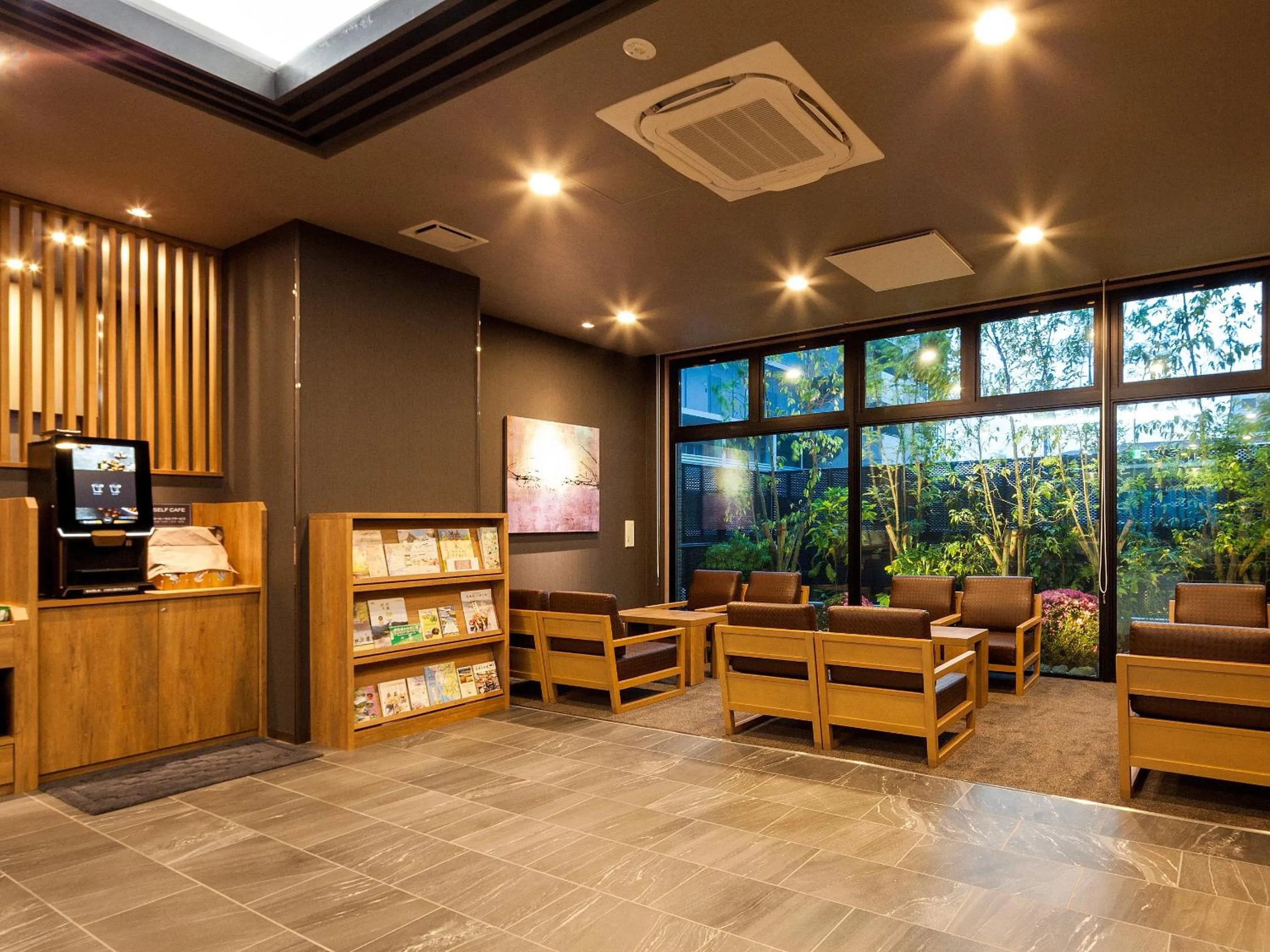 Lobby or reception in Hotel Route Inn Miyoshi Ekimae
