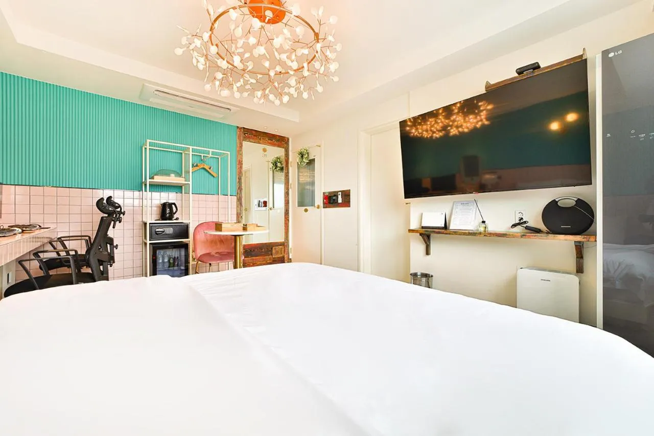 Bed in Hotel February Tongyeong Jukrim