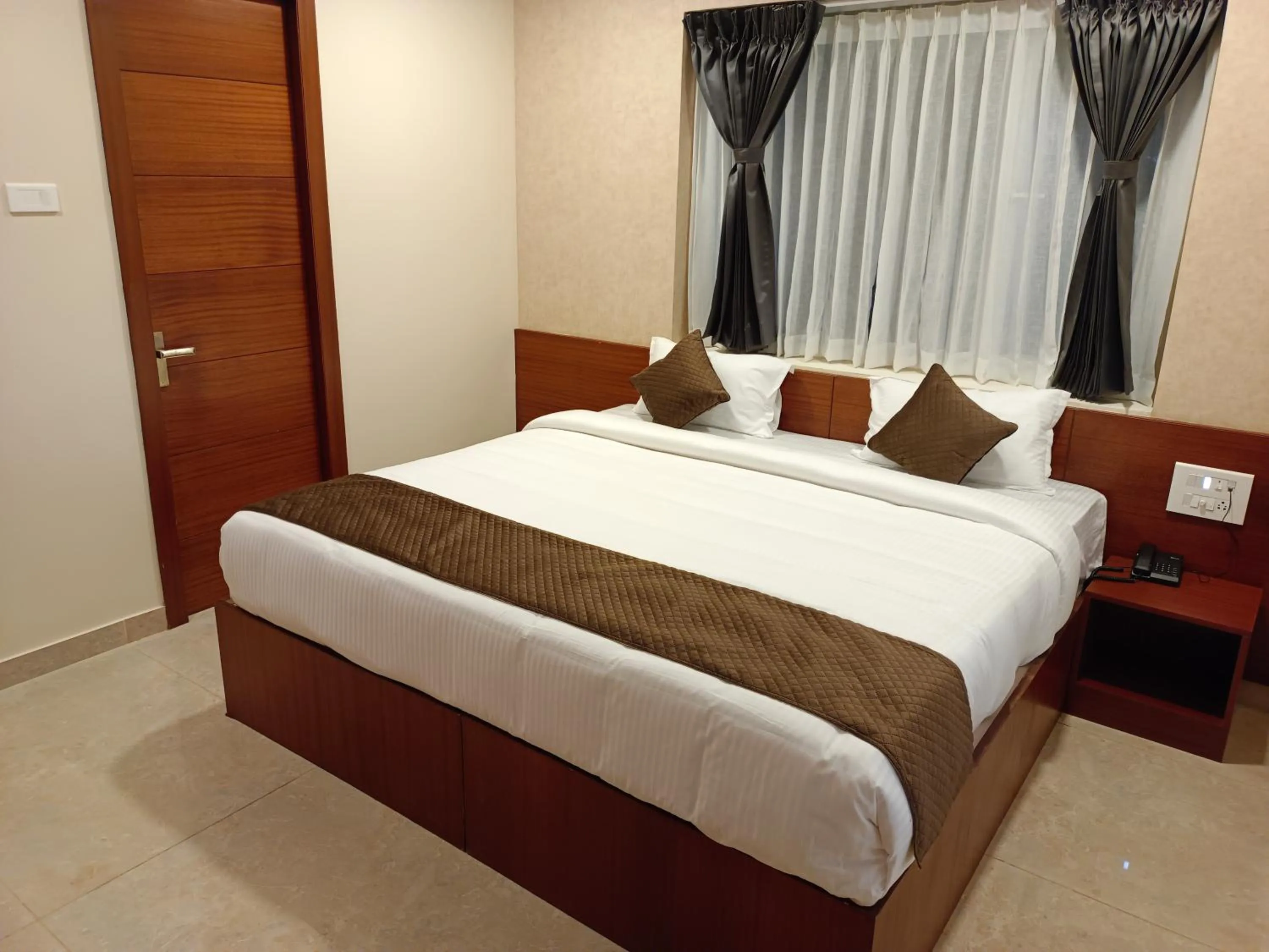 Bedroom, Bed in CLIFFVIEW RESORT