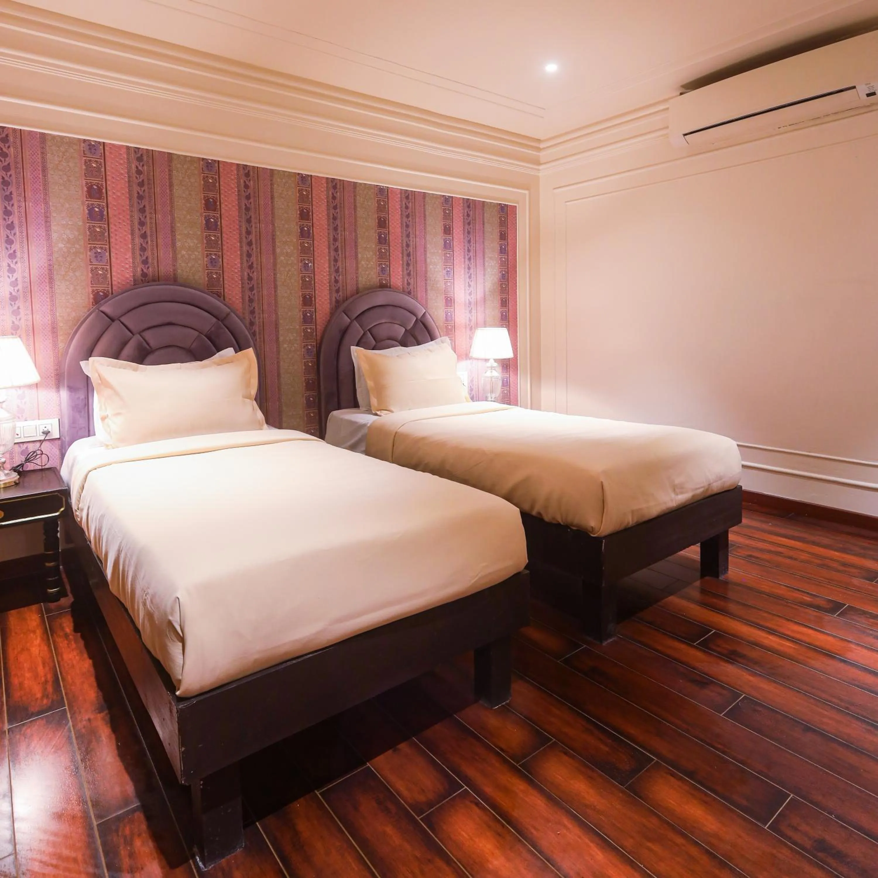 Bed in The Saga Hotel Green Park