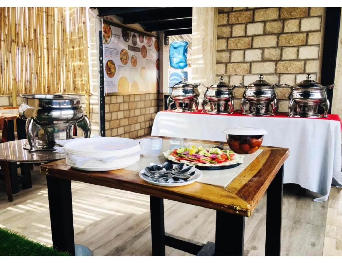 Restaurant/places to eat in Osaka Taj Hotel, Agra